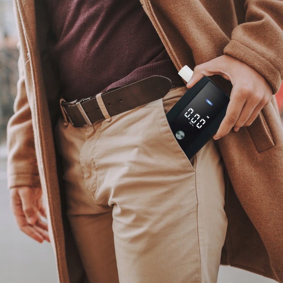 PROFESJONALNY ALKOMAT ELEKTRONICZNY KALIBRACJA + 5 Kolor czarny