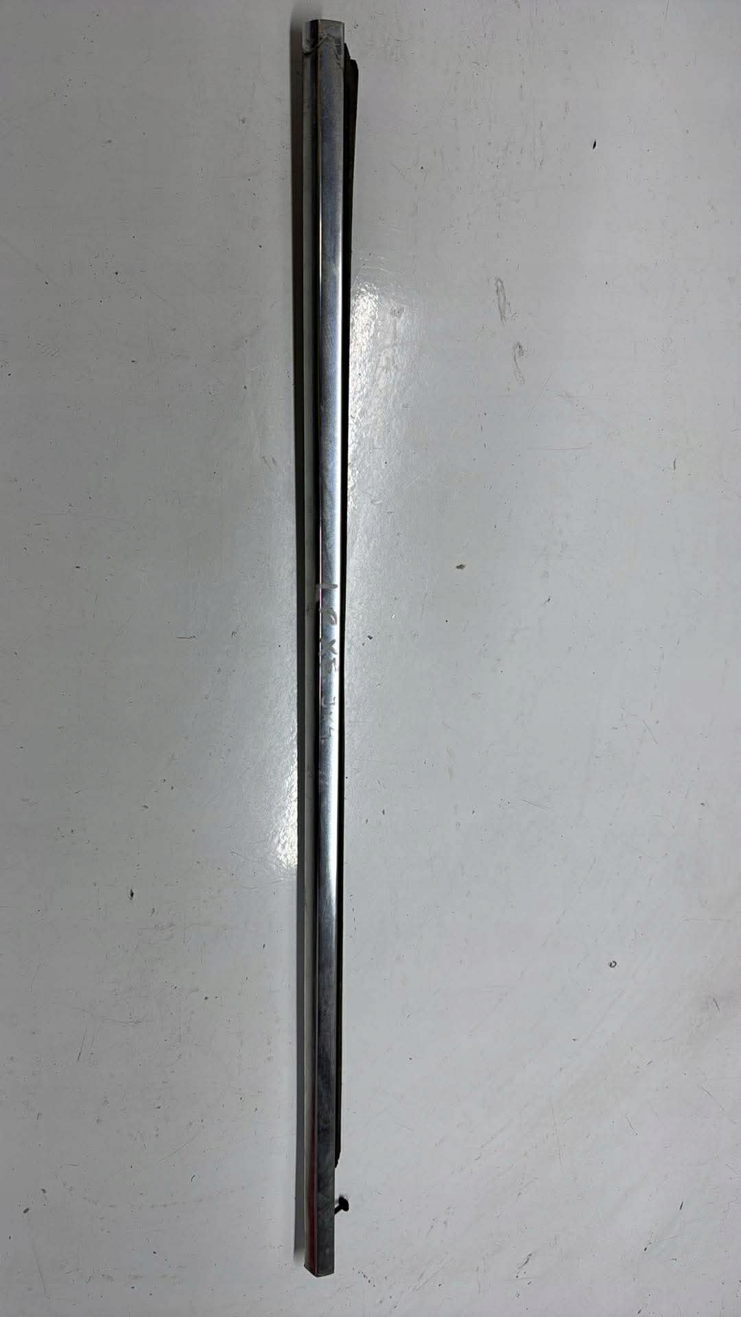 moulding dust door left front left front JAGUAR XE X760