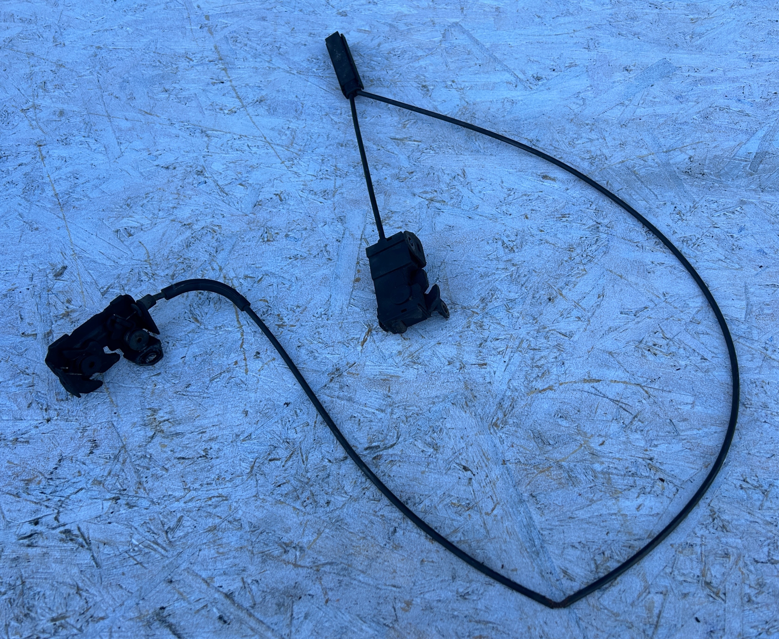 bonnet latch lock right + left MERCEDES GLK X204 08- A2048800260