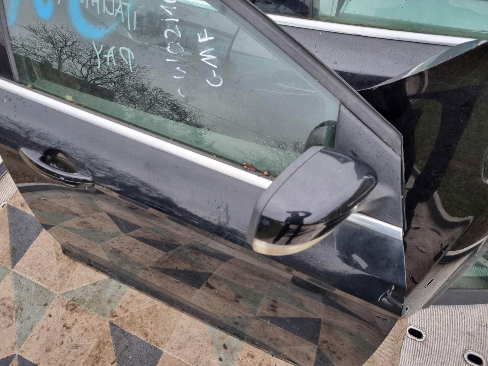 DRZWI PRAWY PRZÓD FORD FOCUS MK3 FB KOMPLETNE Typ samochodu Samochody osobowe