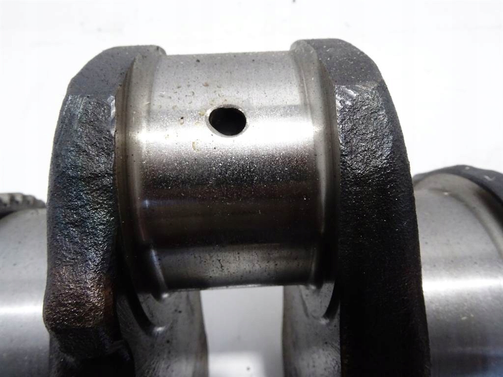 WAŁ KORBOWY CUMMINS 6CT CGE250 30 Typ samochodu Samochody osobowe