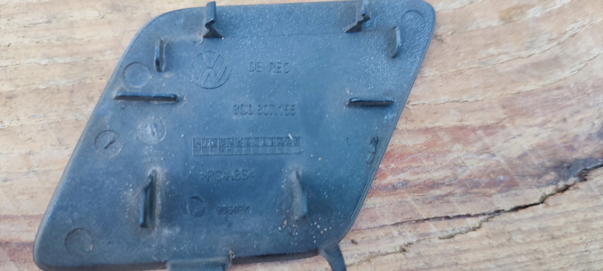 towing hook cap front VOLKSWAGEN PASSAT B8 3G0807155