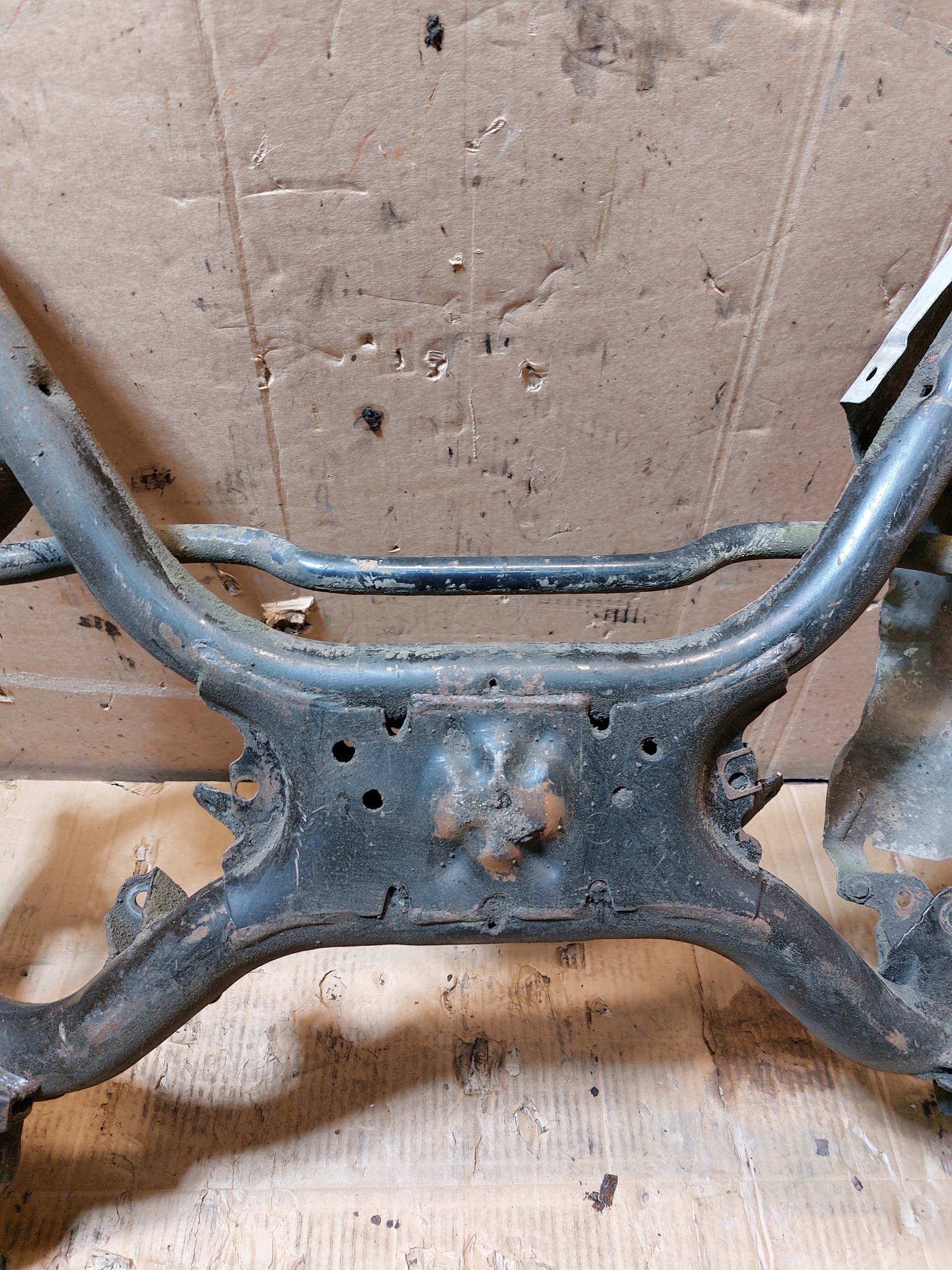 axle beam axle beam front BMW E38 3.5 V8