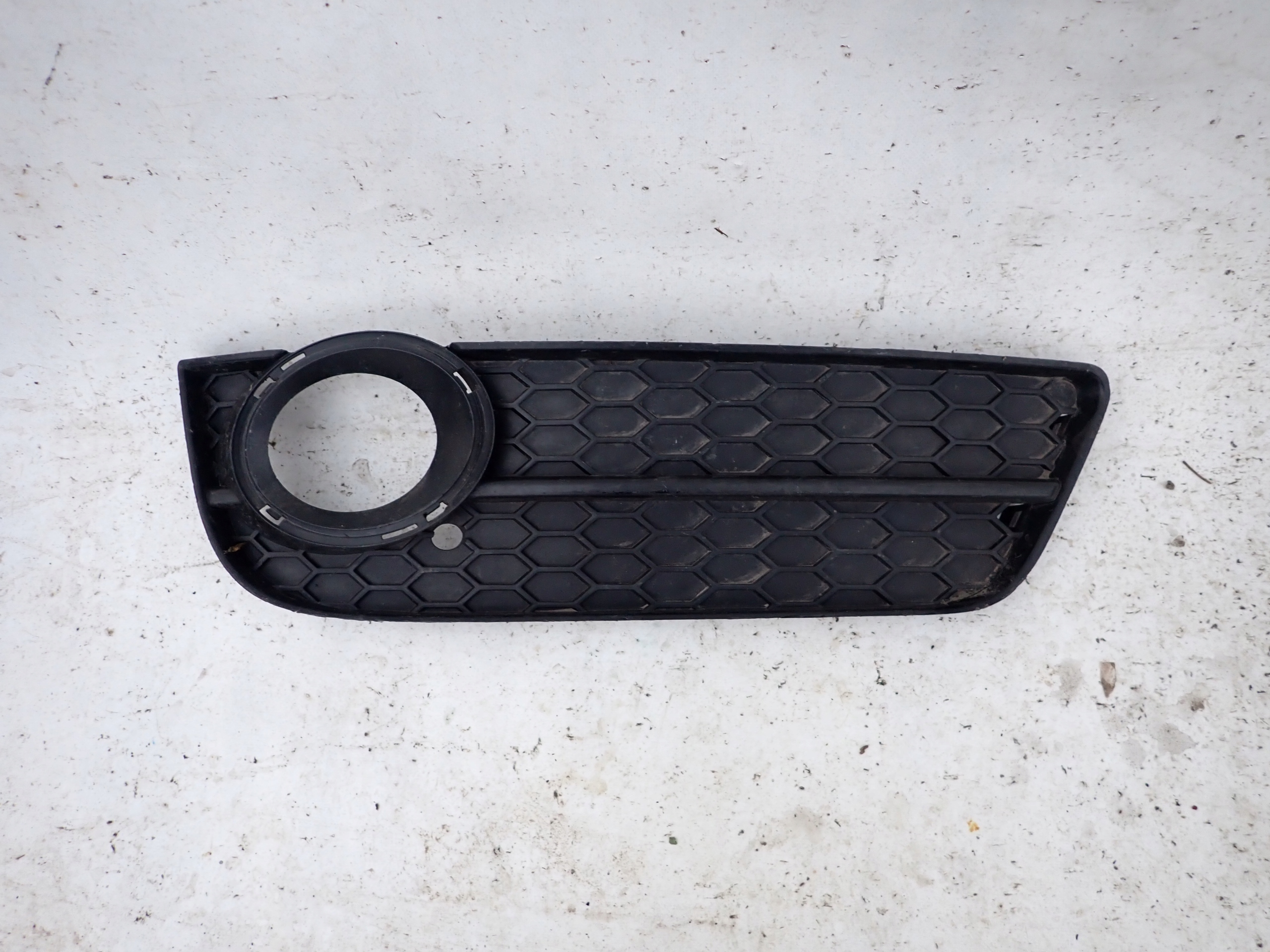 AUDI A5 8T 07- grid of a bumper right front