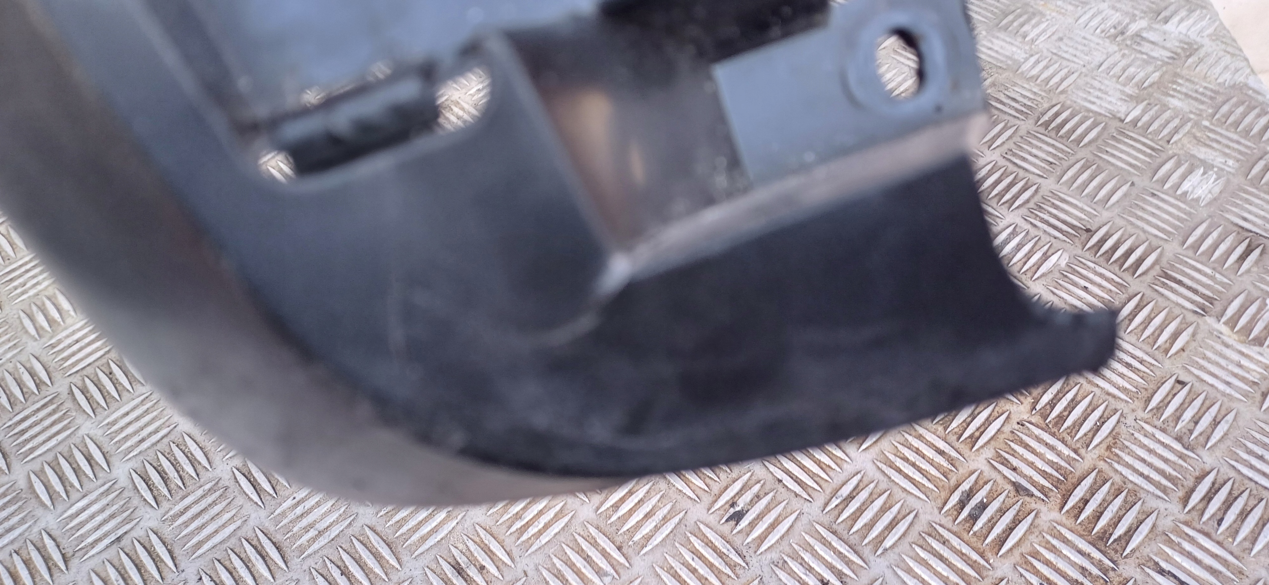 RENAULT TRAFIC III corner left rear part
