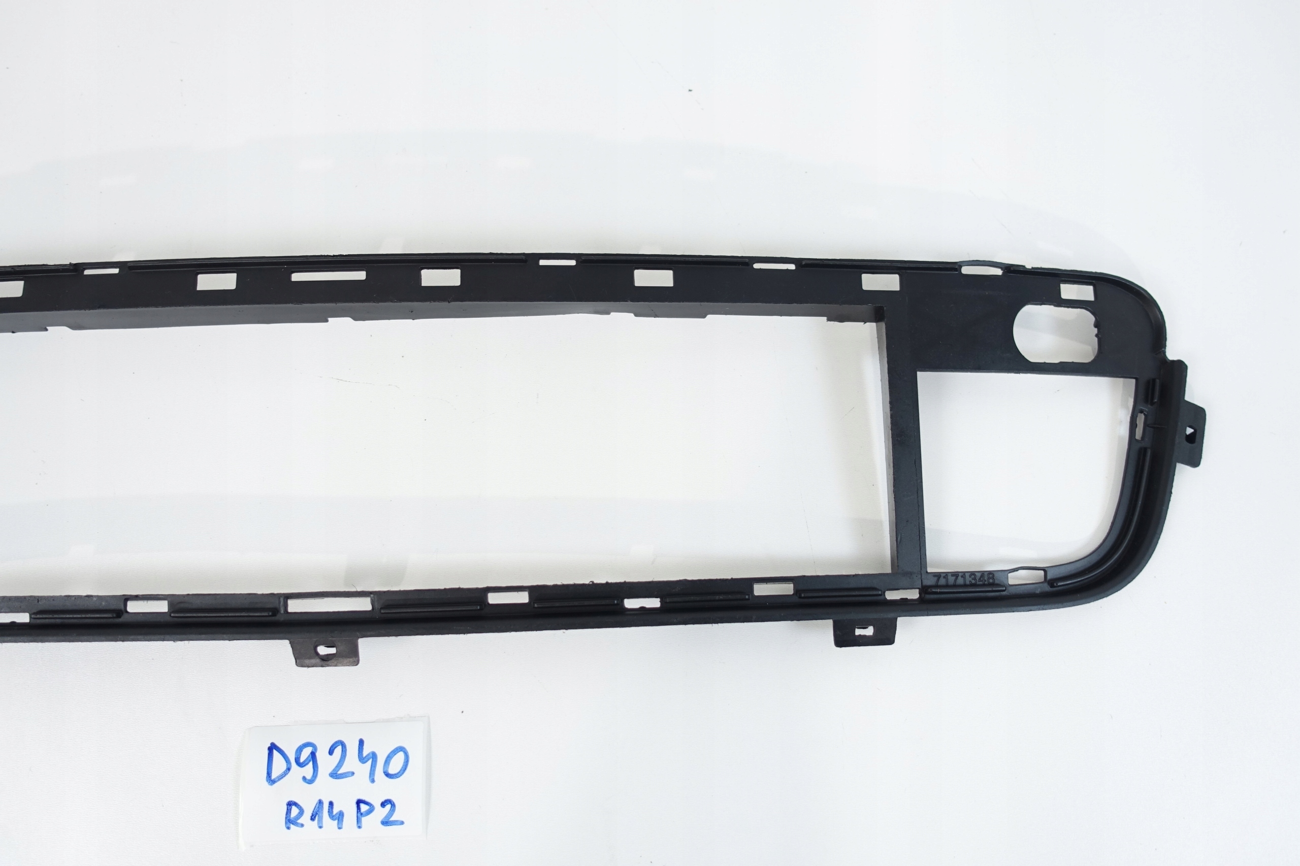 BMW X5 E70 06-13 7171348 frame grid central of a bumper front
