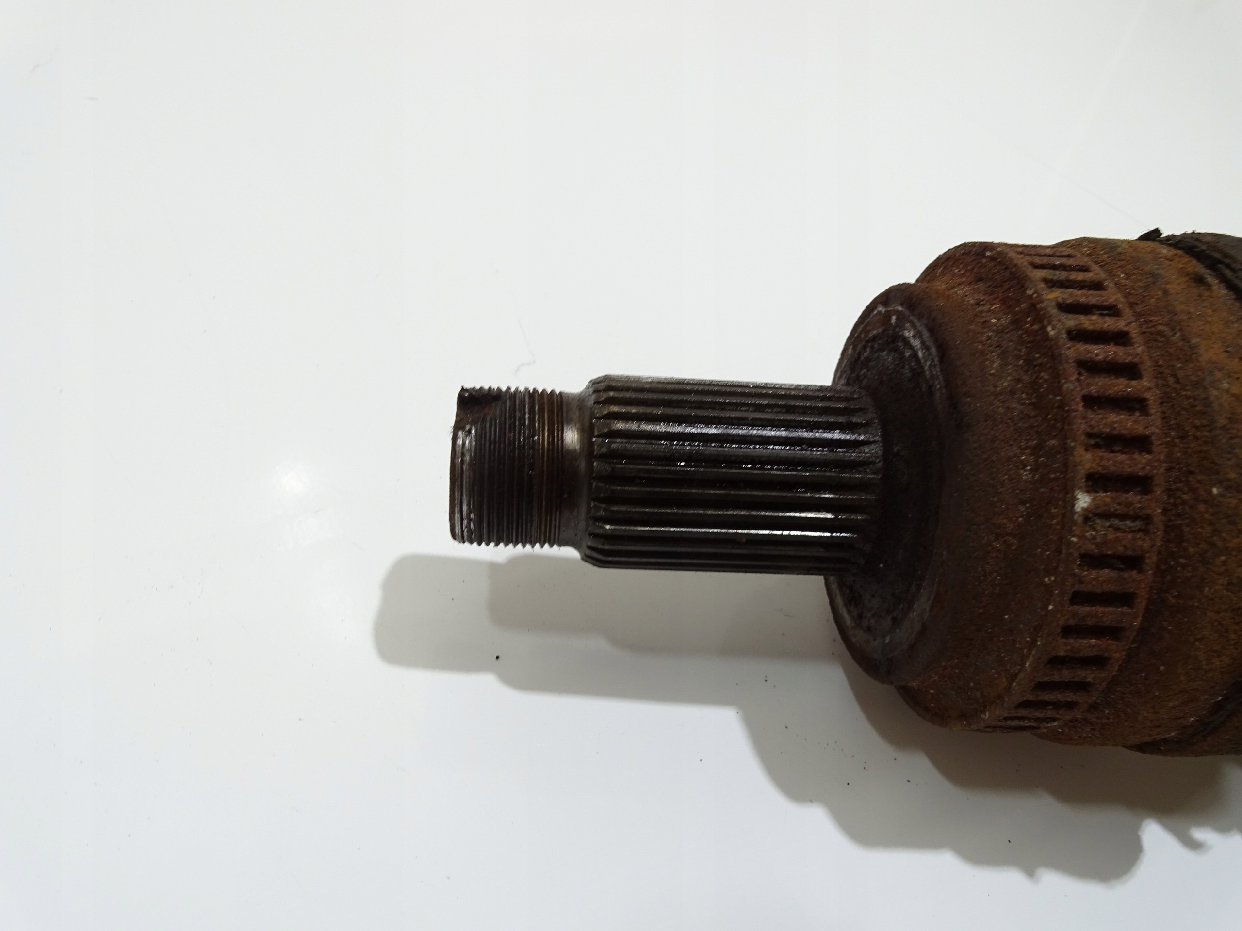 semi-axis right rear part BMW X3 E83 204D4 MANUAL 7537608 (24241676)