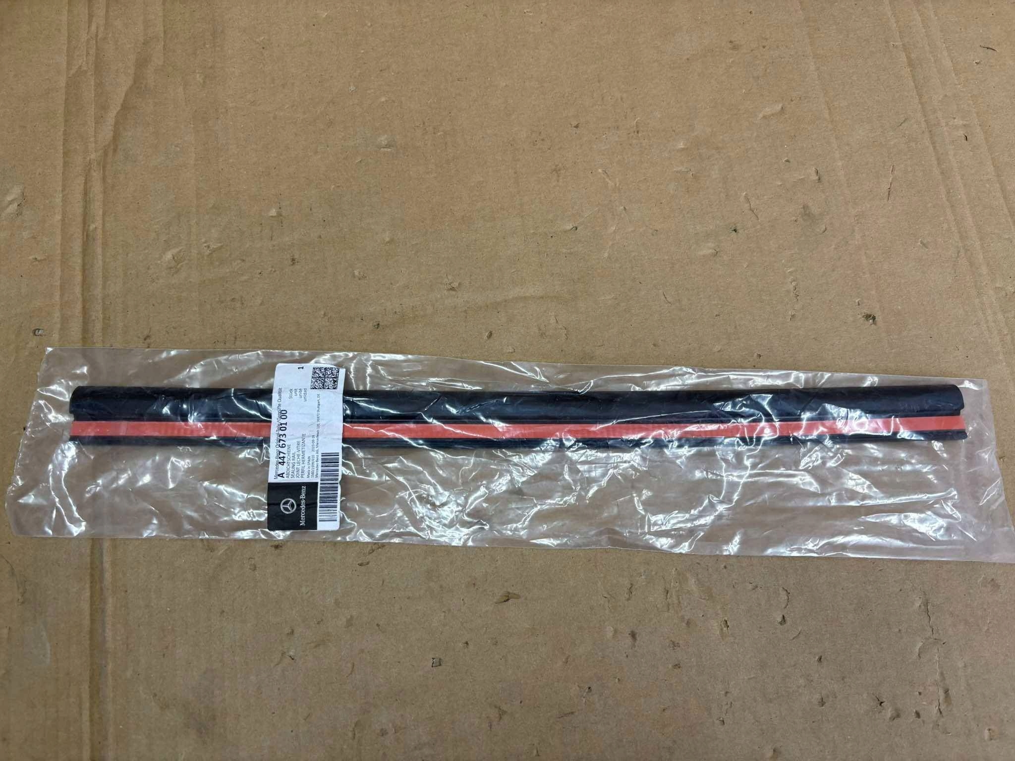 gasket windows left front MERCEDES W447 A4476730100