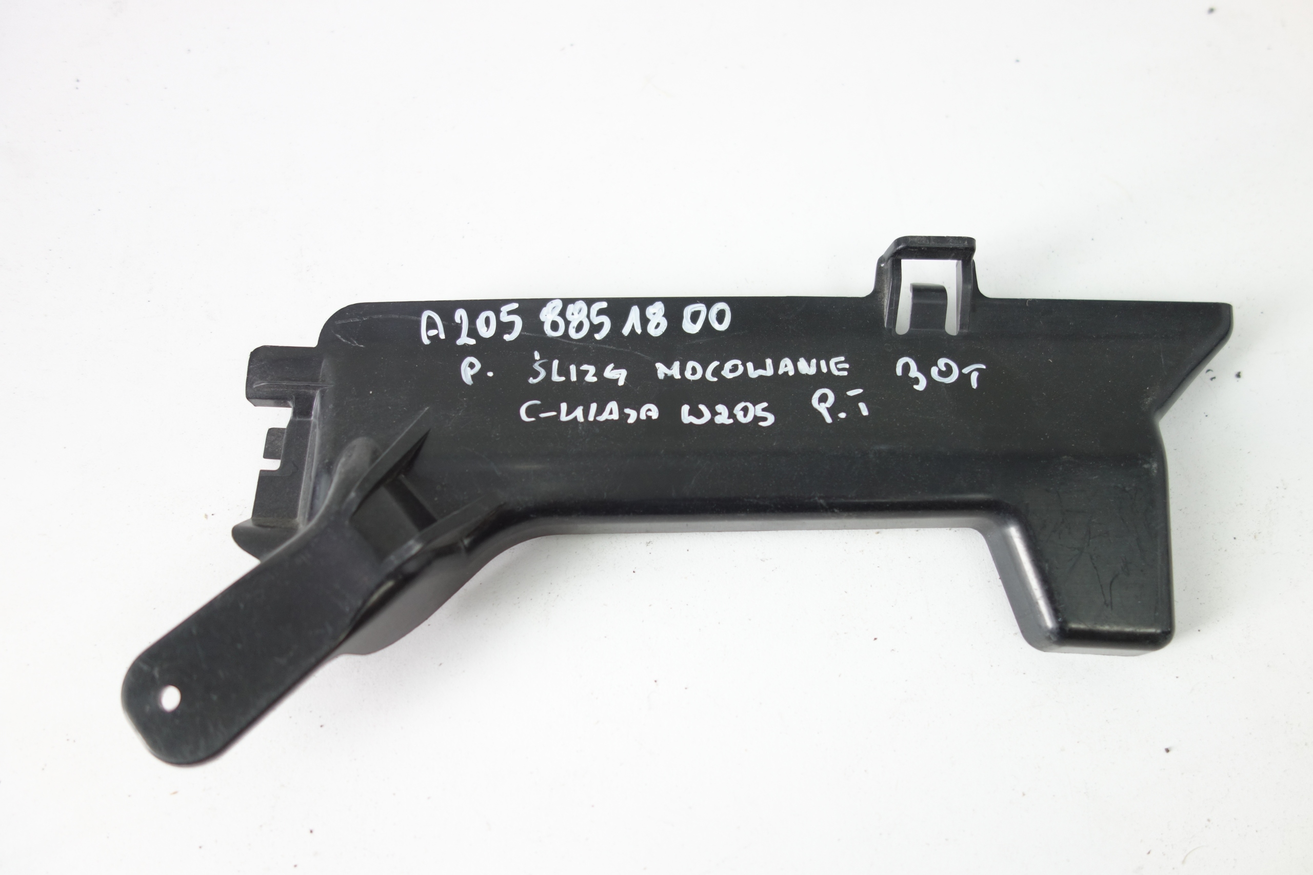 ŚLIZG ZDERZAKA TYŁ PRAWY MERCEDES W205 C-KL