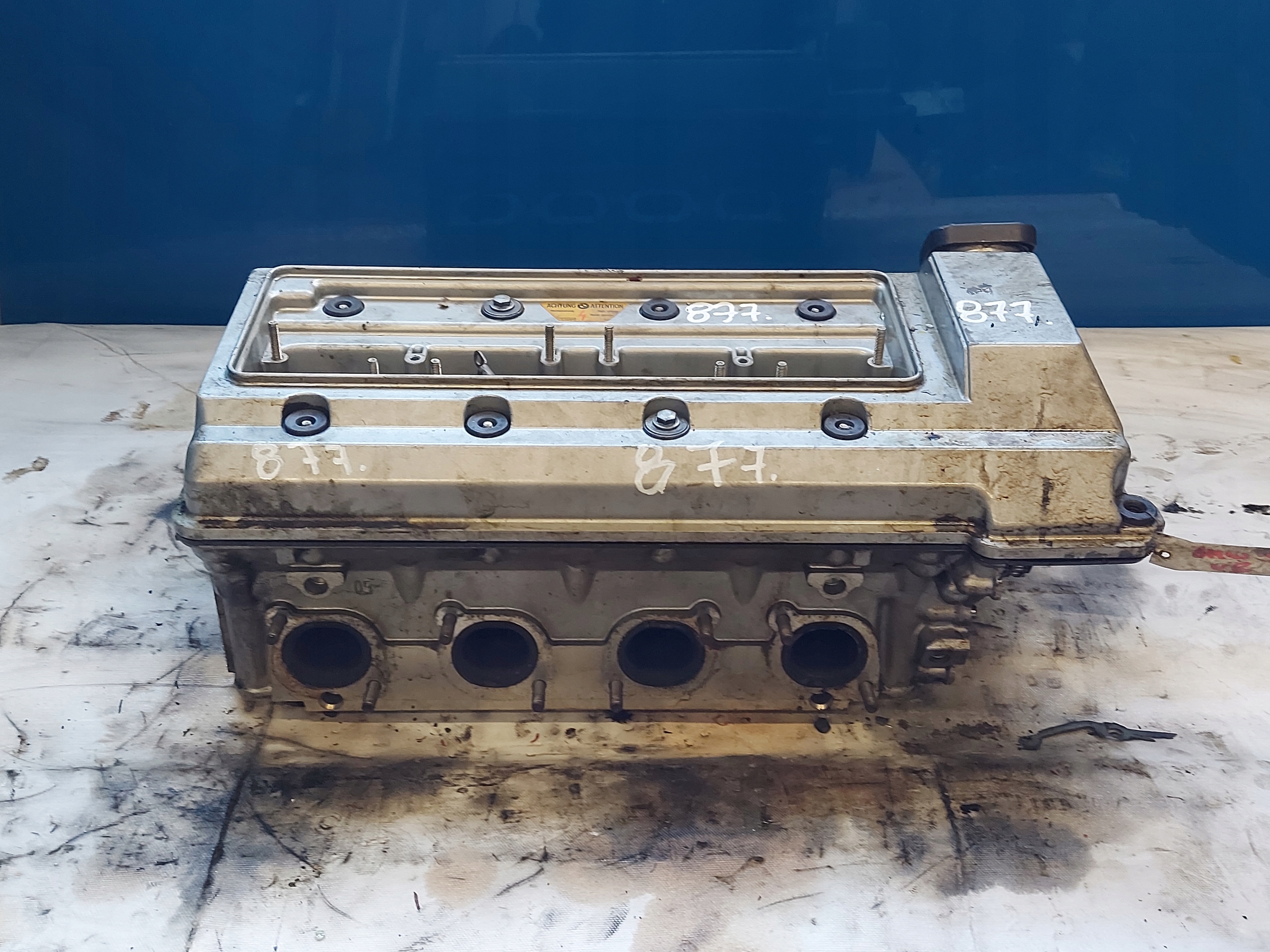 head. BMW 5 E39 E38 3.0 V8 1729331