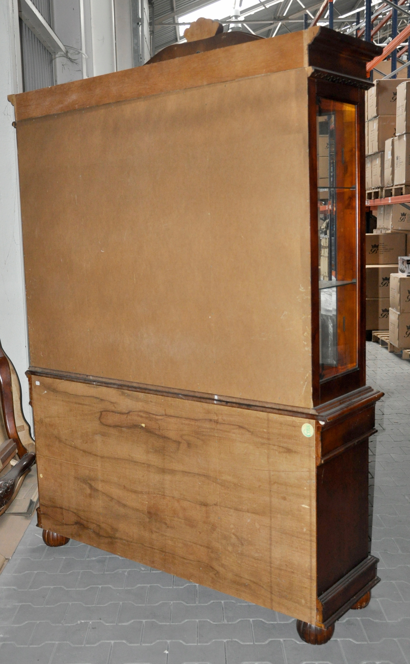 Witryna Kredens Serwantka Przeszklona do Salonu Drewno Mahoń Głębokość mebla 43 cm