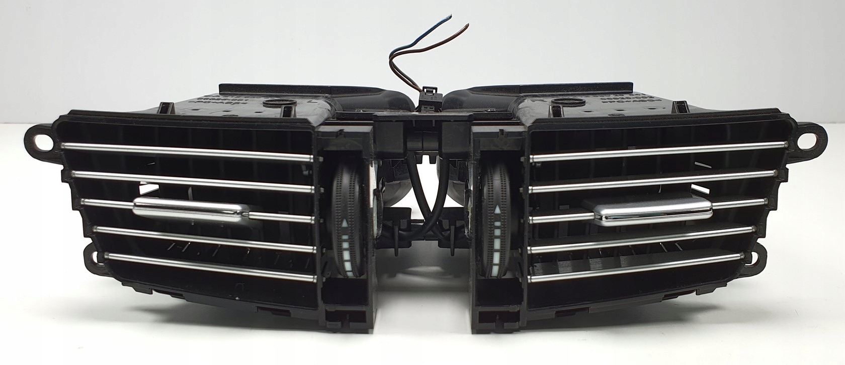 Вентиляционные решетки Мерседес W212