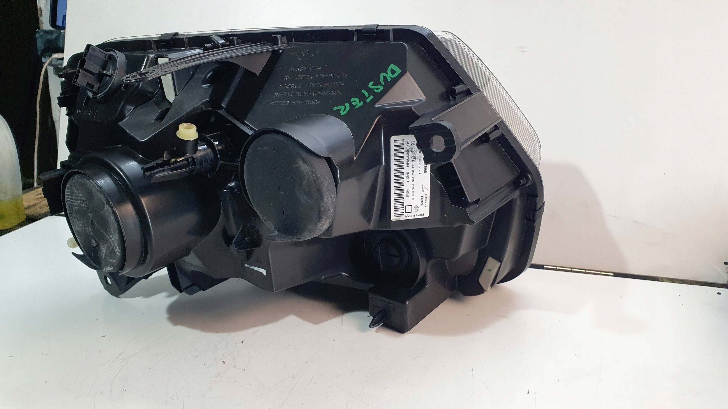 Dacia Duster 1 and Lift 13-17 right light front front reflektor €
