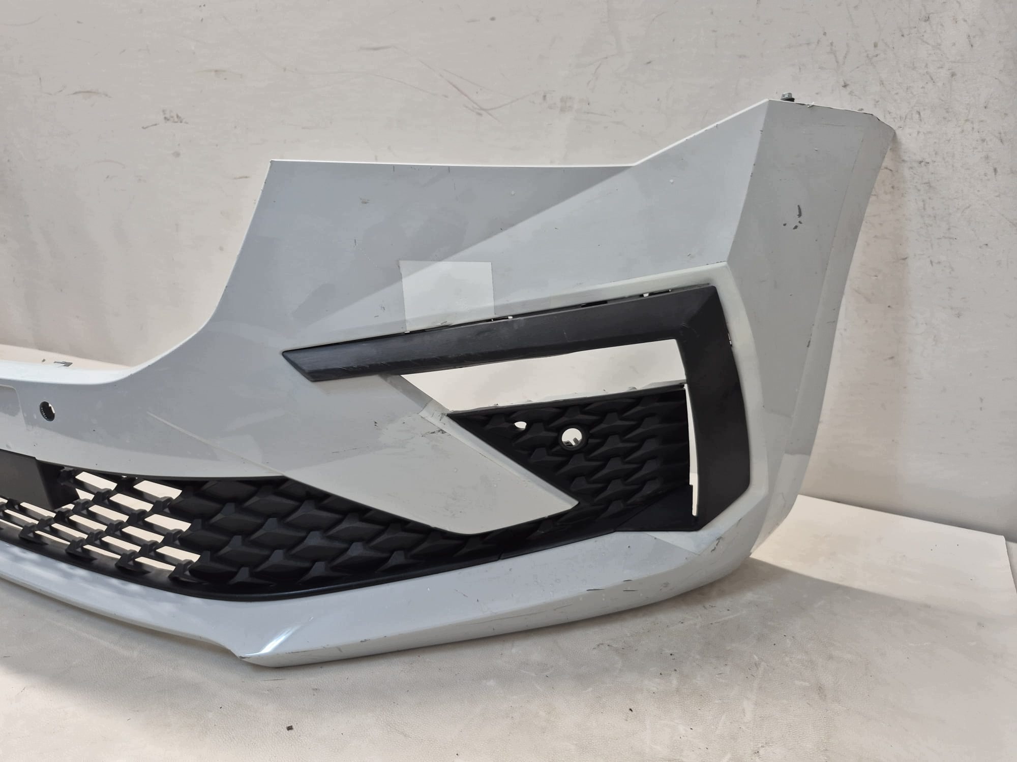 SKODA SCALA LIFT 23-> bumper front front PDC