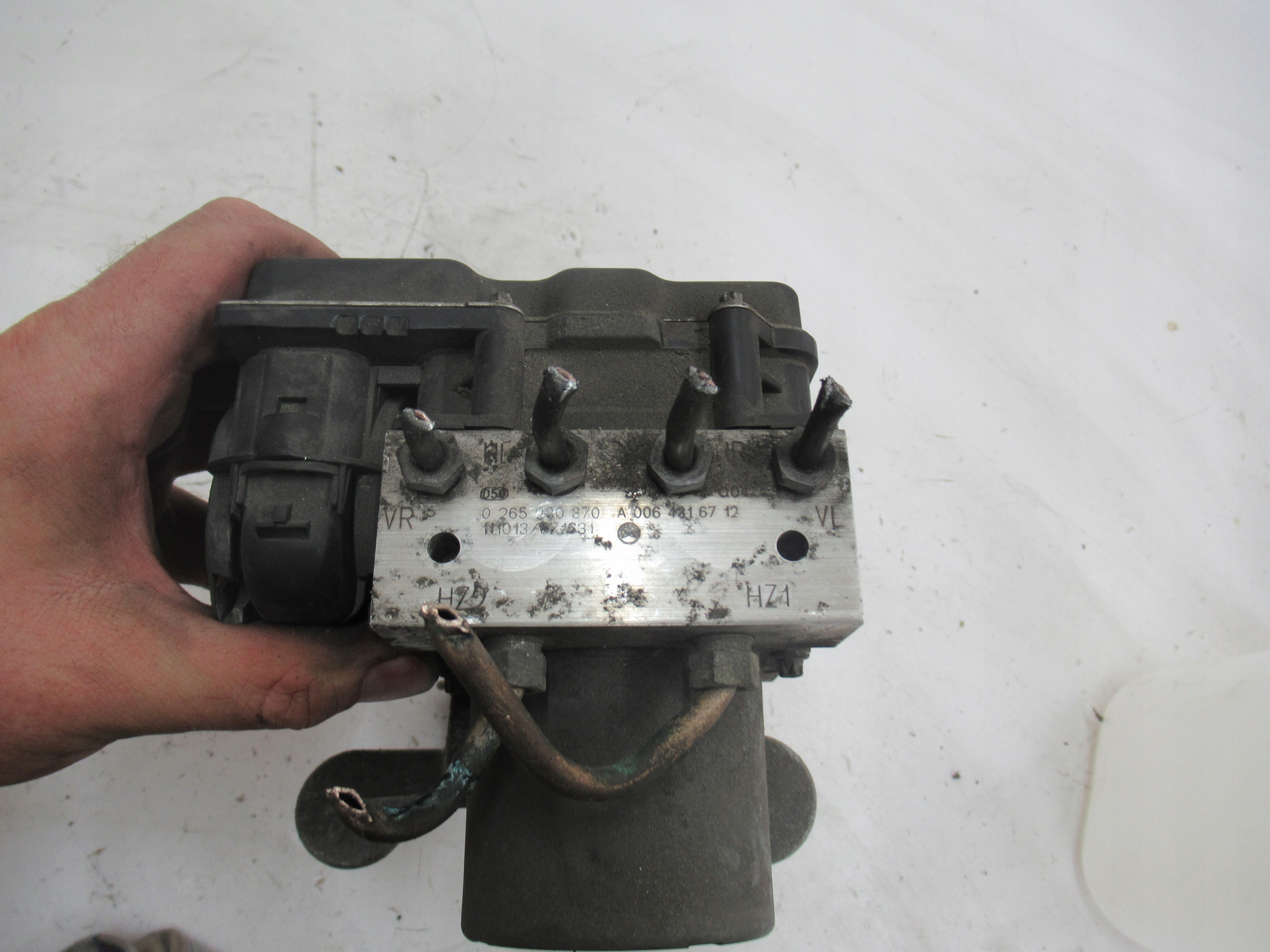 pump ABS 0265230870 MERCEDES A KLASA W169