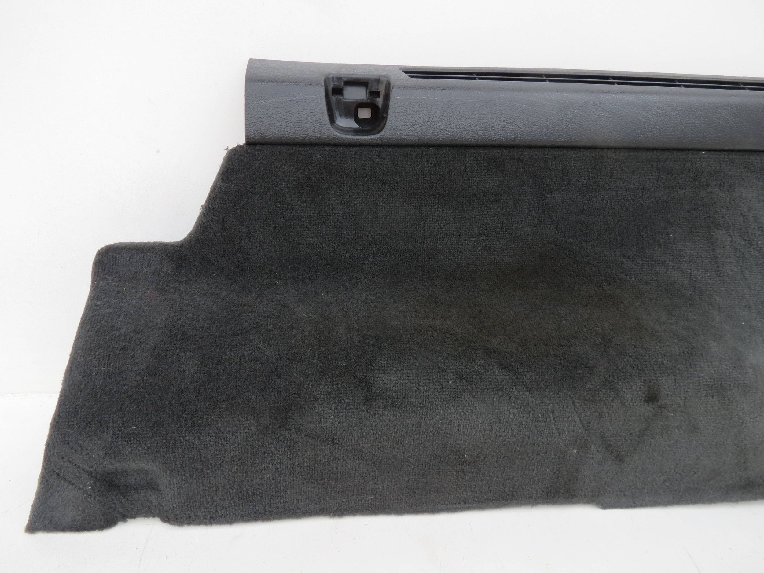 boot upholstery right VOLVO XC70 II AWD 2.4D 185KM 2000-2007r