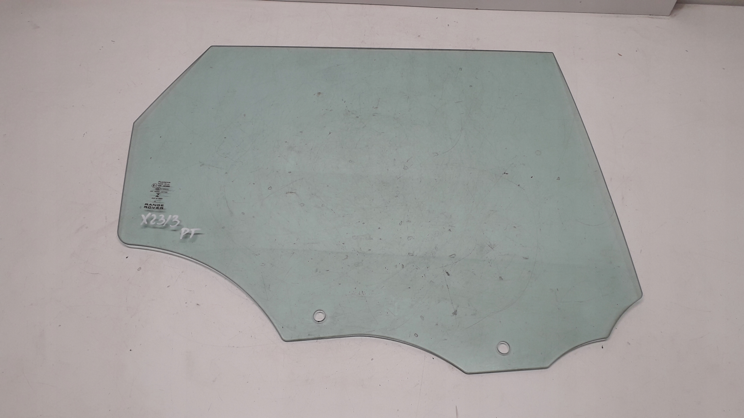 RANGE ROVER SPORT L494 SZYBA PRAWA TYŁ 2016