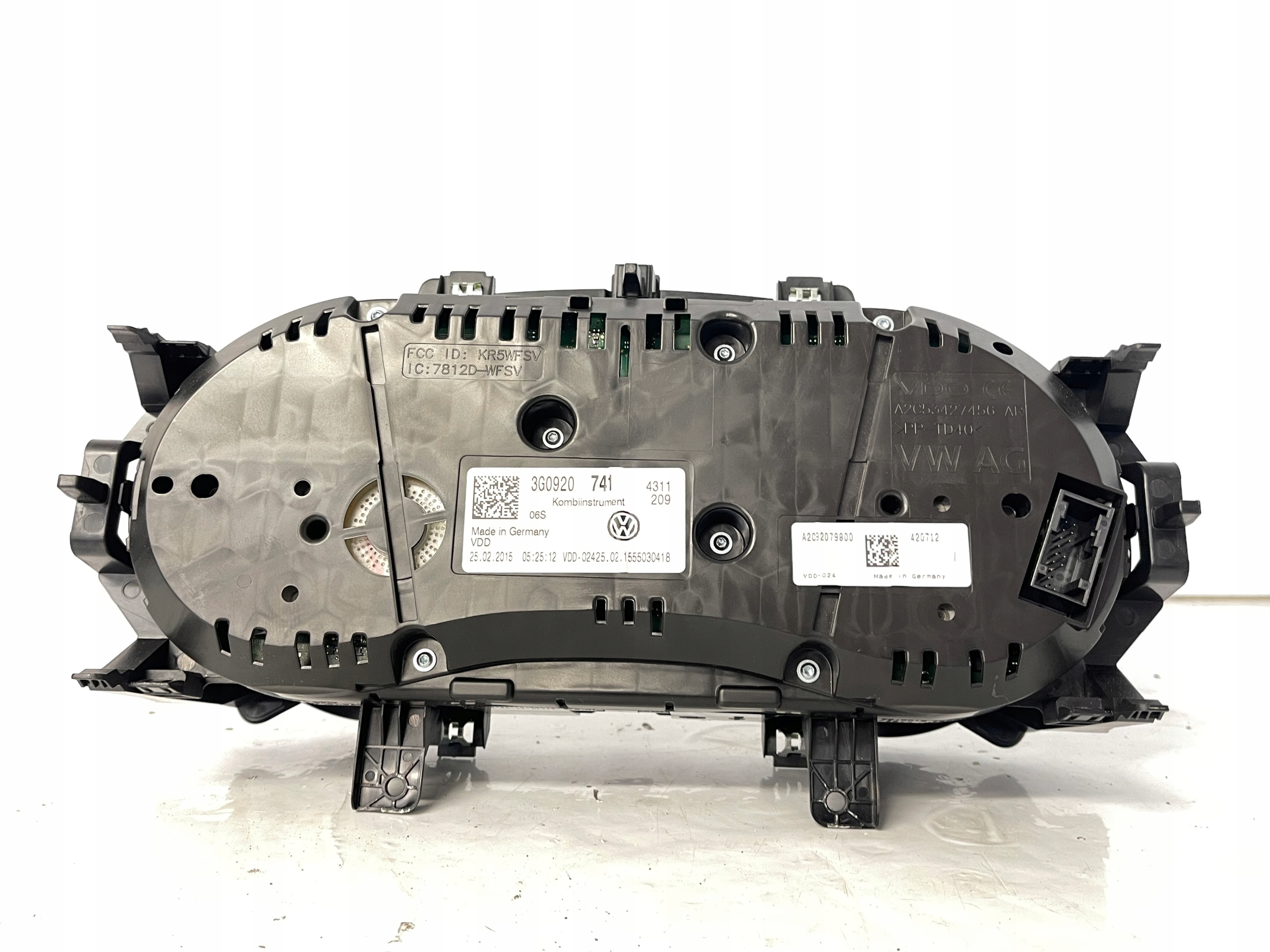 dials VW PASSAT B8 3G0920741 2.0 TDI EUROPA