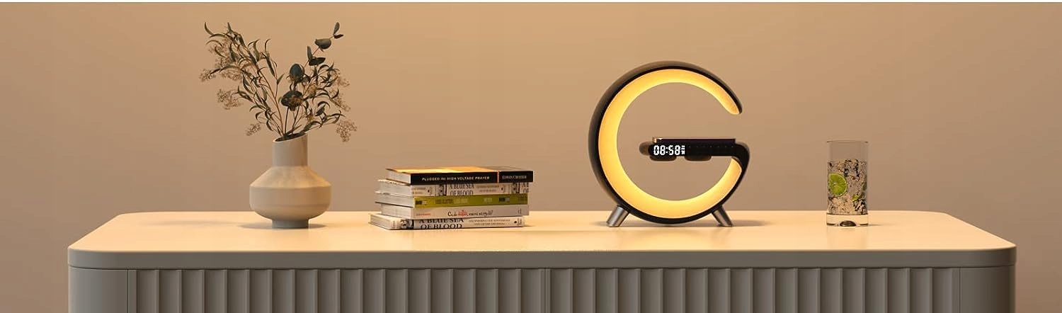 Lampka Nocna Smart LED 5w1 Bezprzewodowa Ładowarka Głośnik Zegar Budzik Klasa efektywności energetycznej A