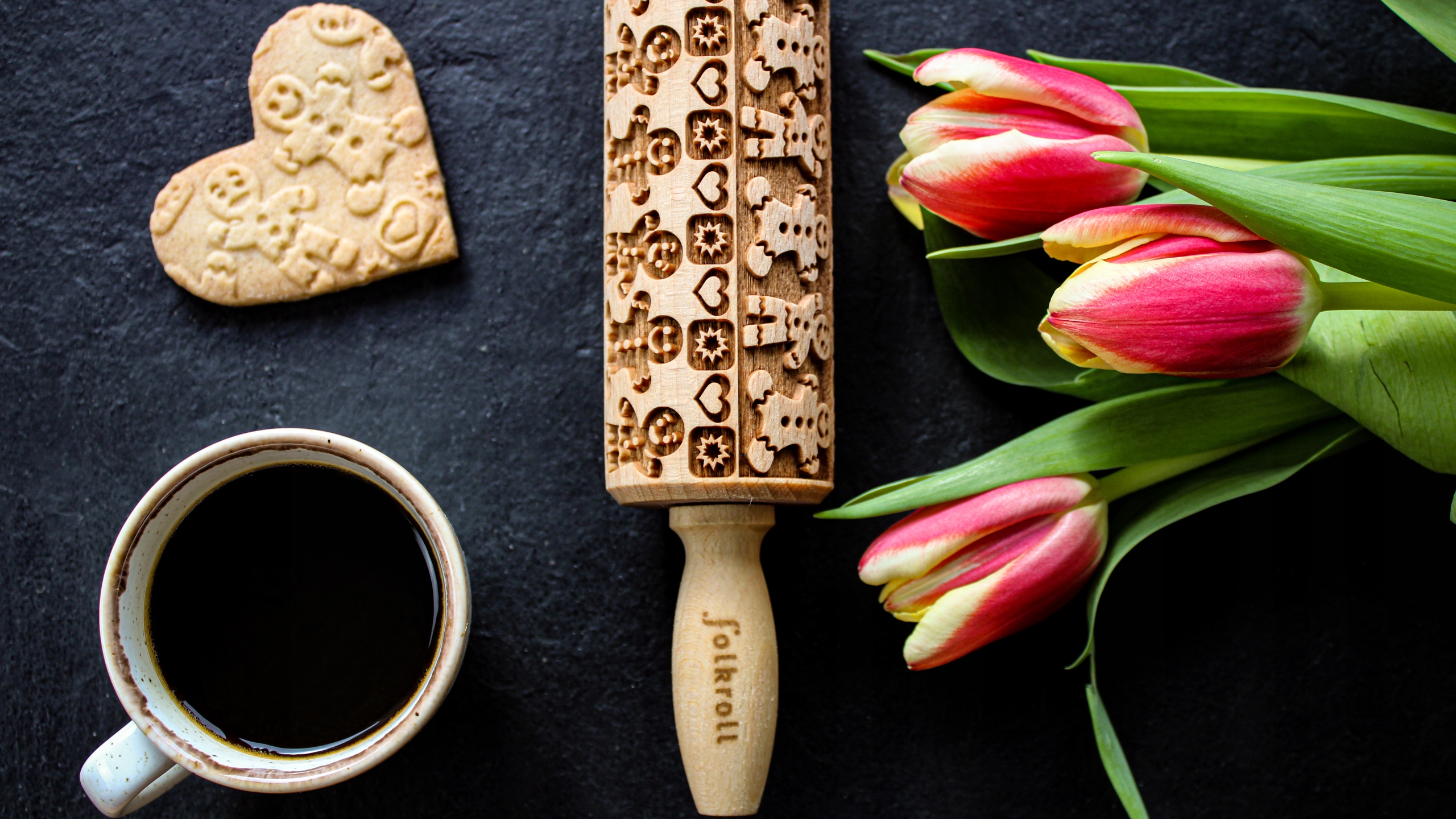 Wałek grawerowany wzór PIERNIKOWY LUDZIK, junior Materiał drewno