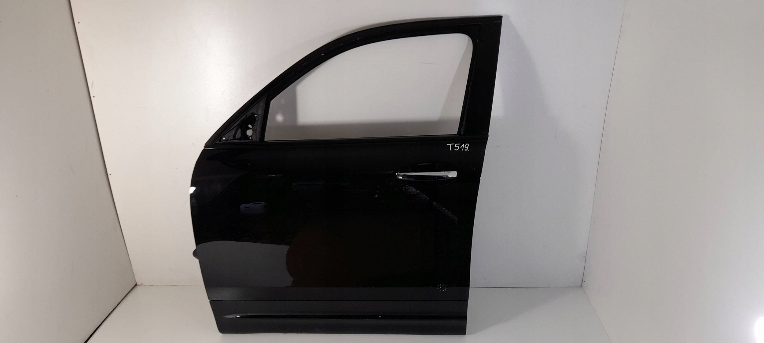 Mercedes-Benz GLB X247 2024r door front left (T519)