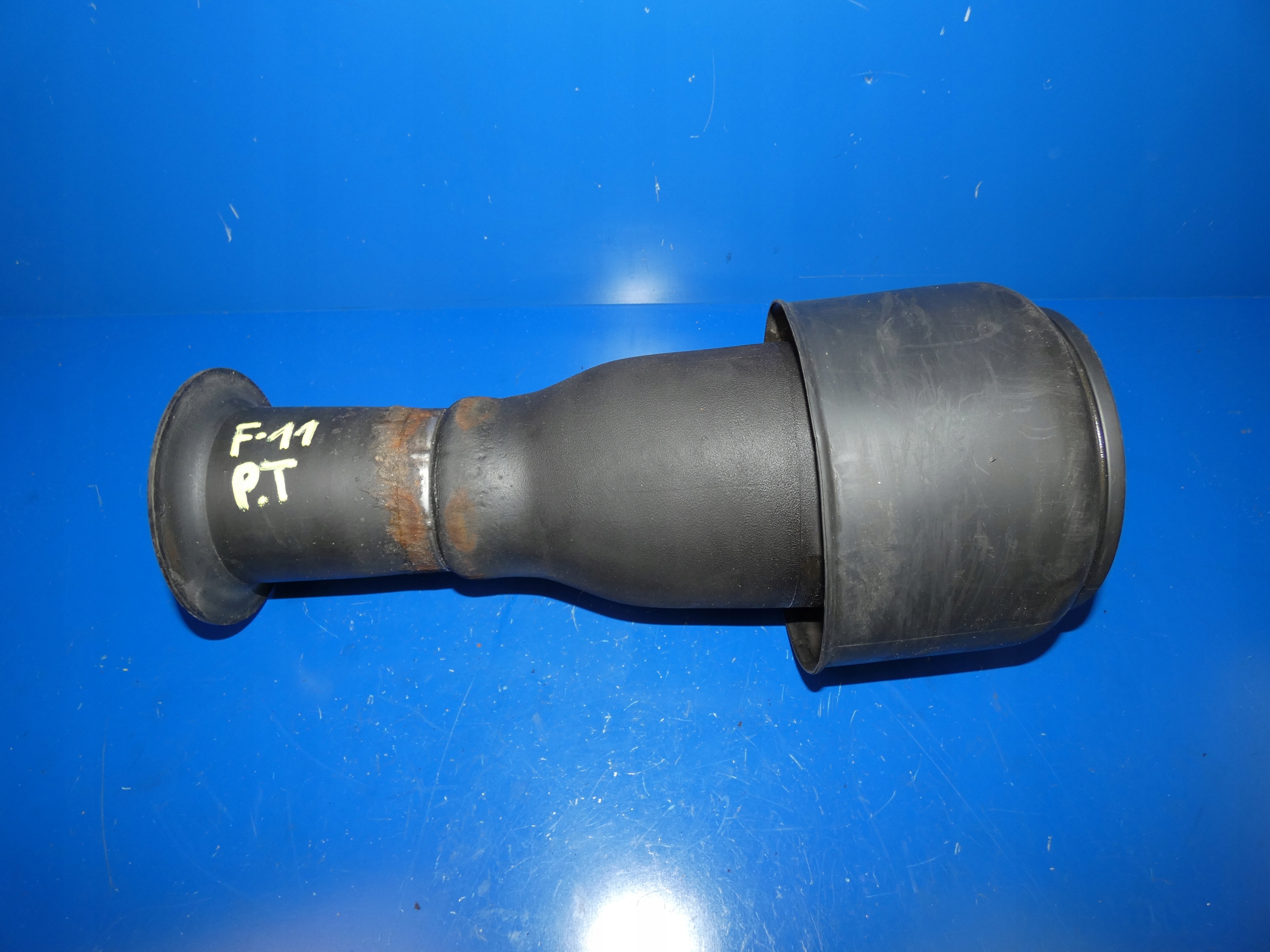 BMW 5 F11 подушка Airmatic правый задний