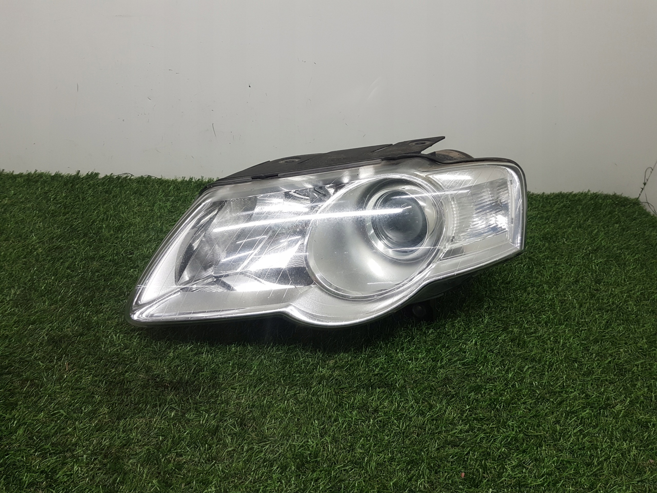 light left front VOLKSWAGEN PASSAT B6 3C0941005S