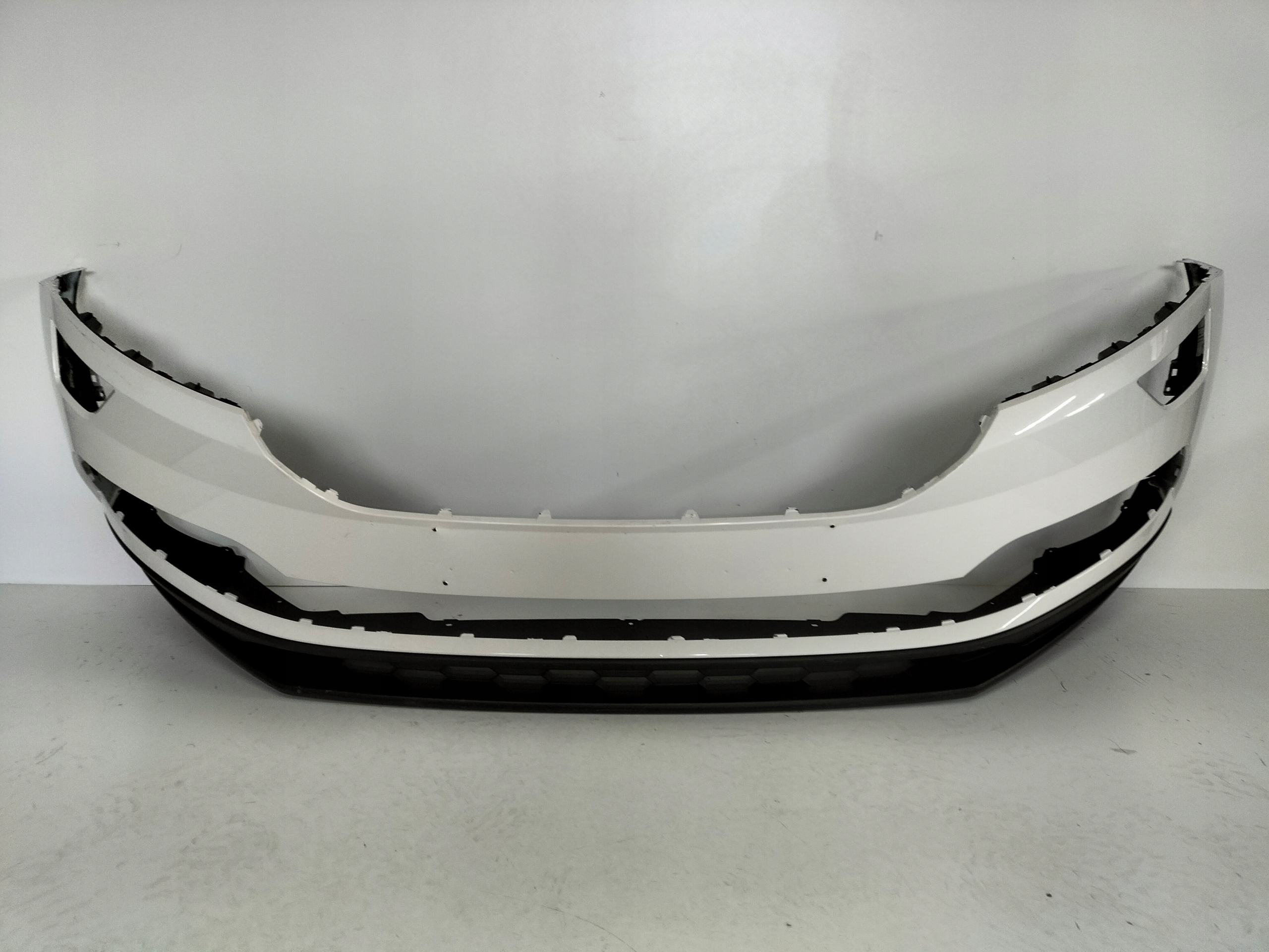 FRONTSTOSSSTANGE VORNE SKODA KAROQ 17