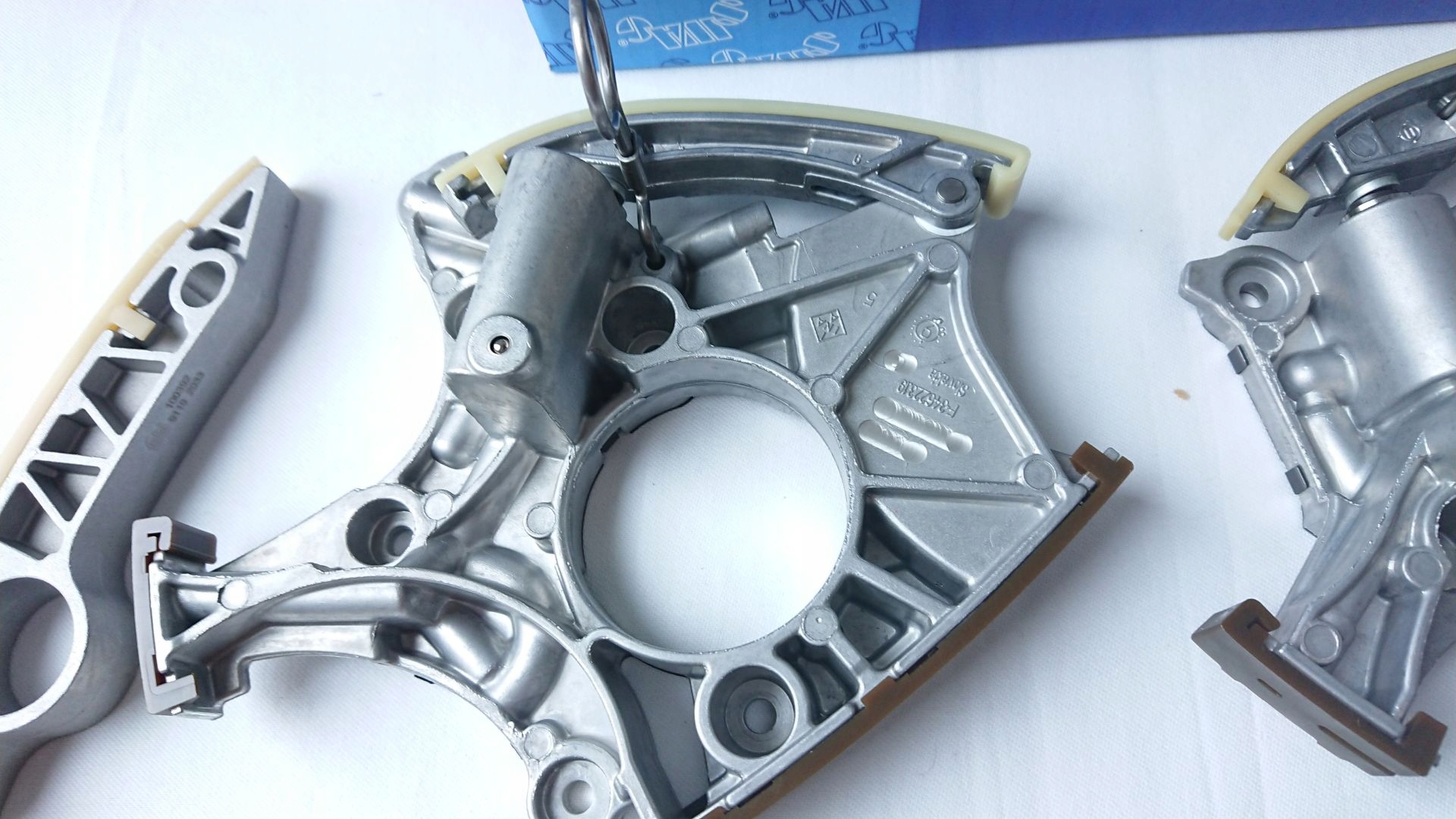 ZESTAW ŁAŃCUCHA ROZRZĄDU AUDI A4 B7 A8 D3 3.2 FSI Producent części SWAG