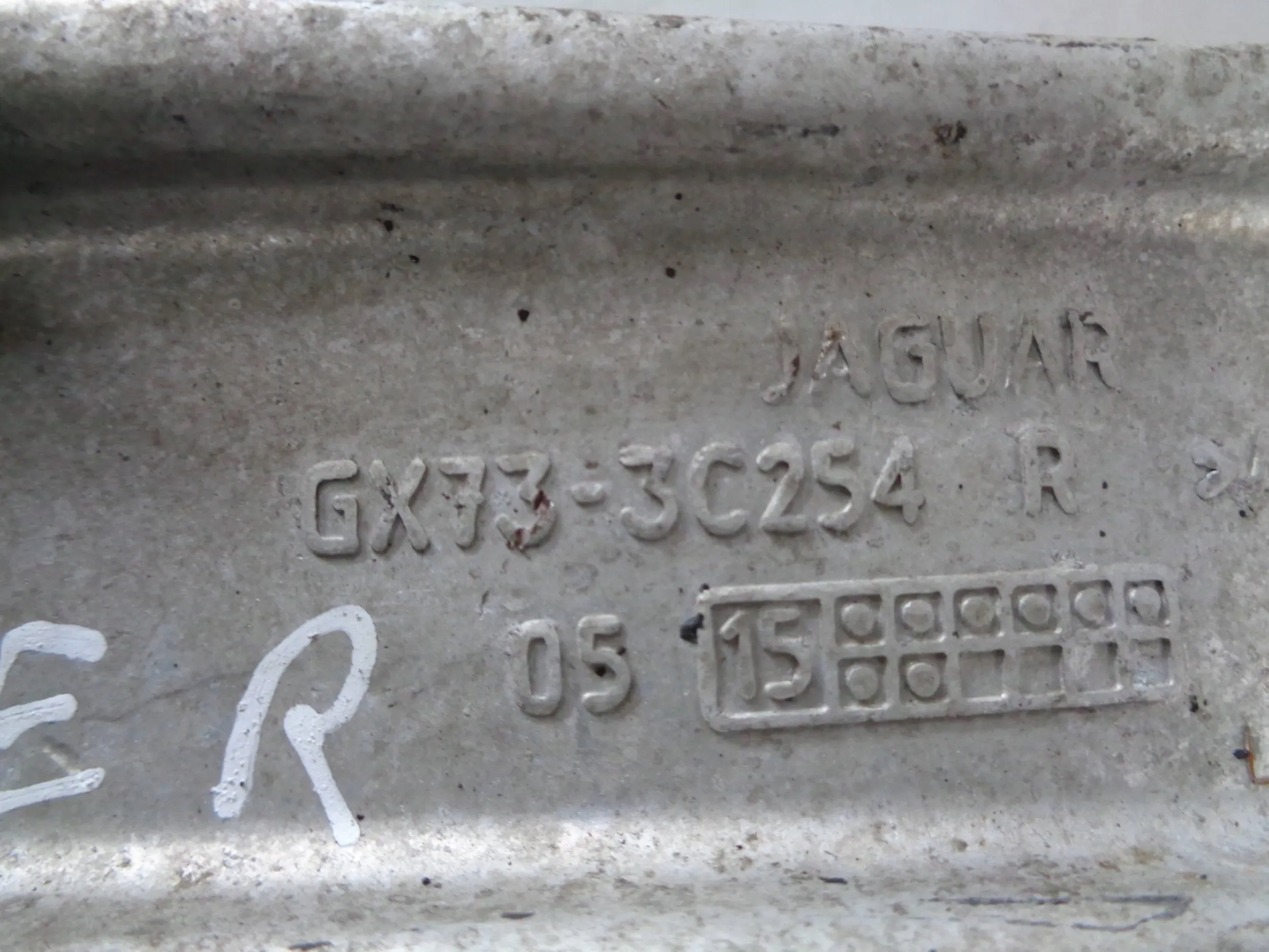 JAGUAR XE 2.0D 15-24 ARM LOWER RIGHT FRONT GX733C254R
