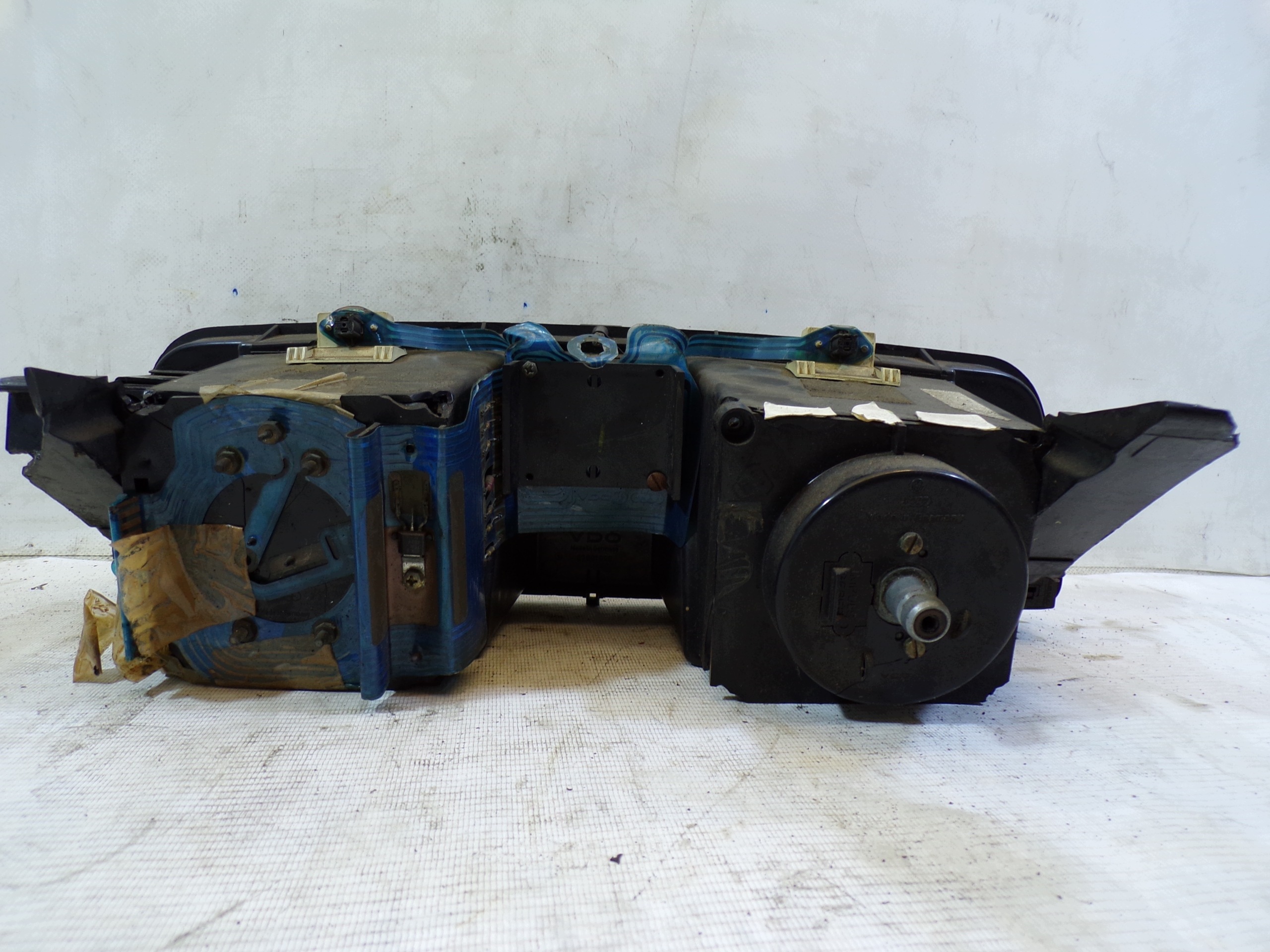 dials dials VOLKSWAGEN TRANSPORTER T3 87001098