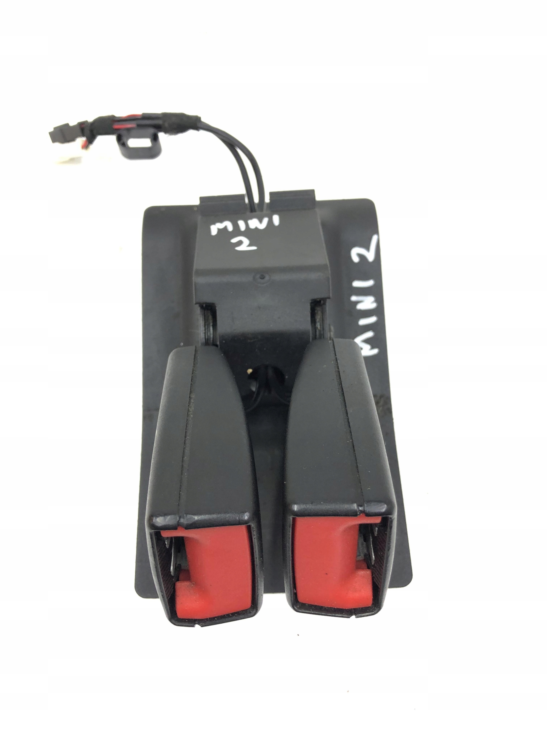 ремней зад задних MINI COOPER R56 06-