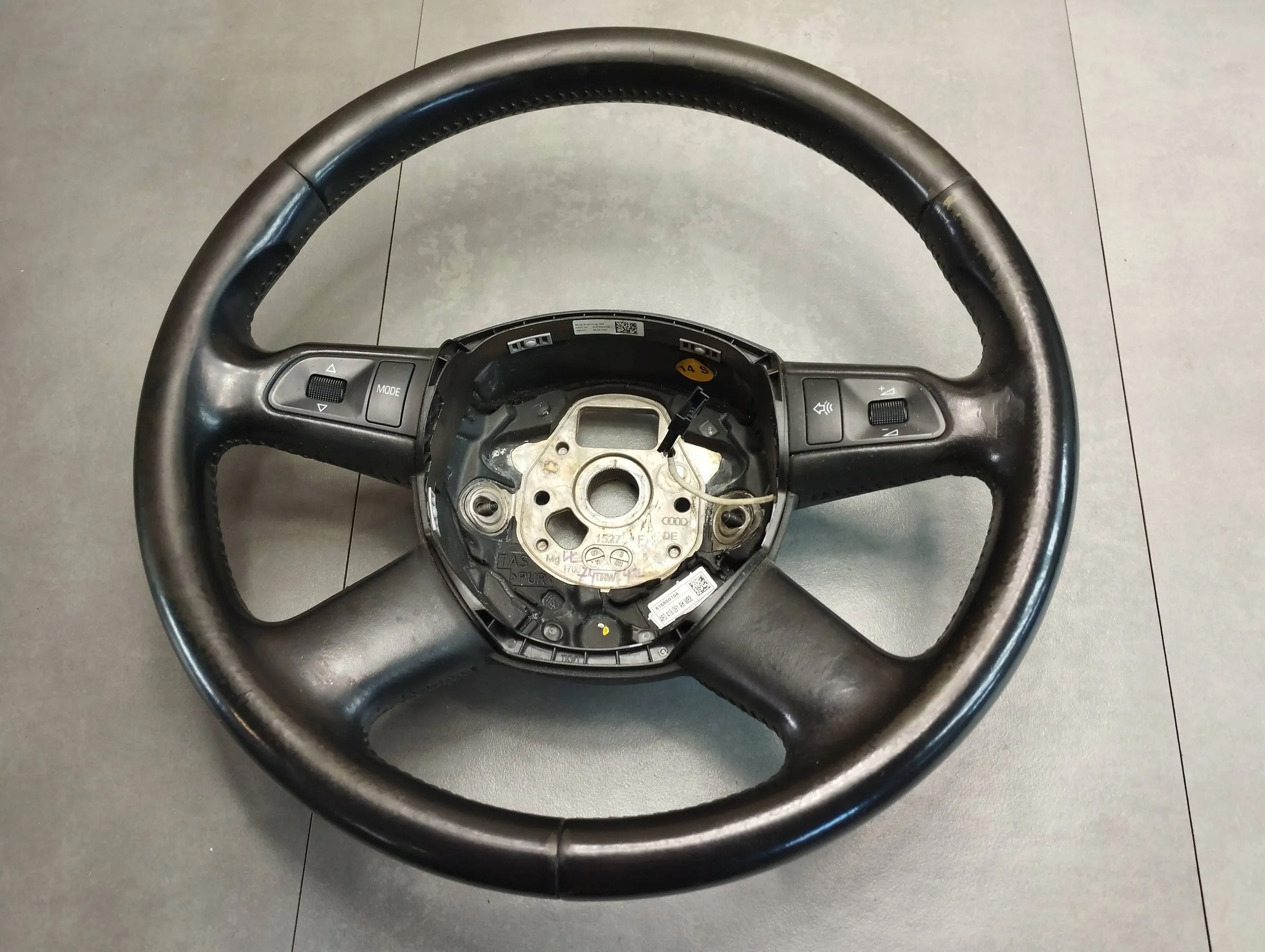 Audi Q7 4L steering wheel, leather MULTI 4F0419091AH