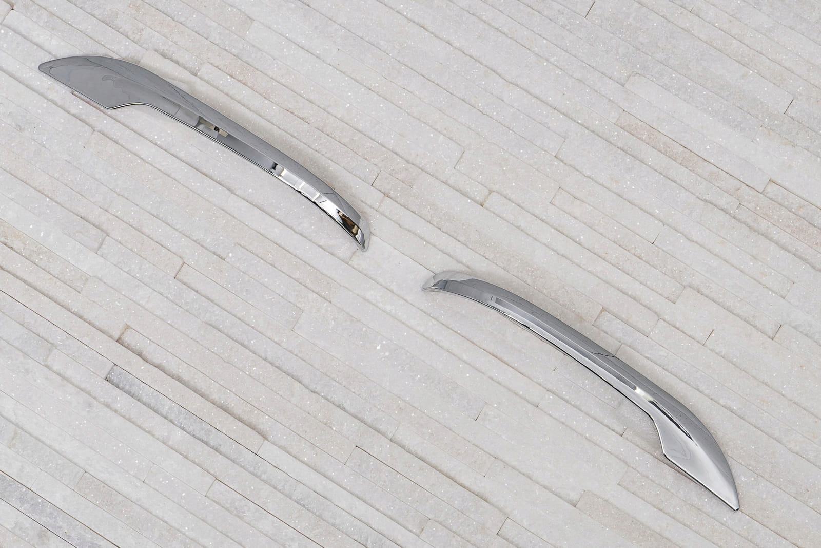 SUZUKI VITARA II 15 NAKLADKI NA LUSTERKA CHROM Manufacturer catalog number 2000000092140