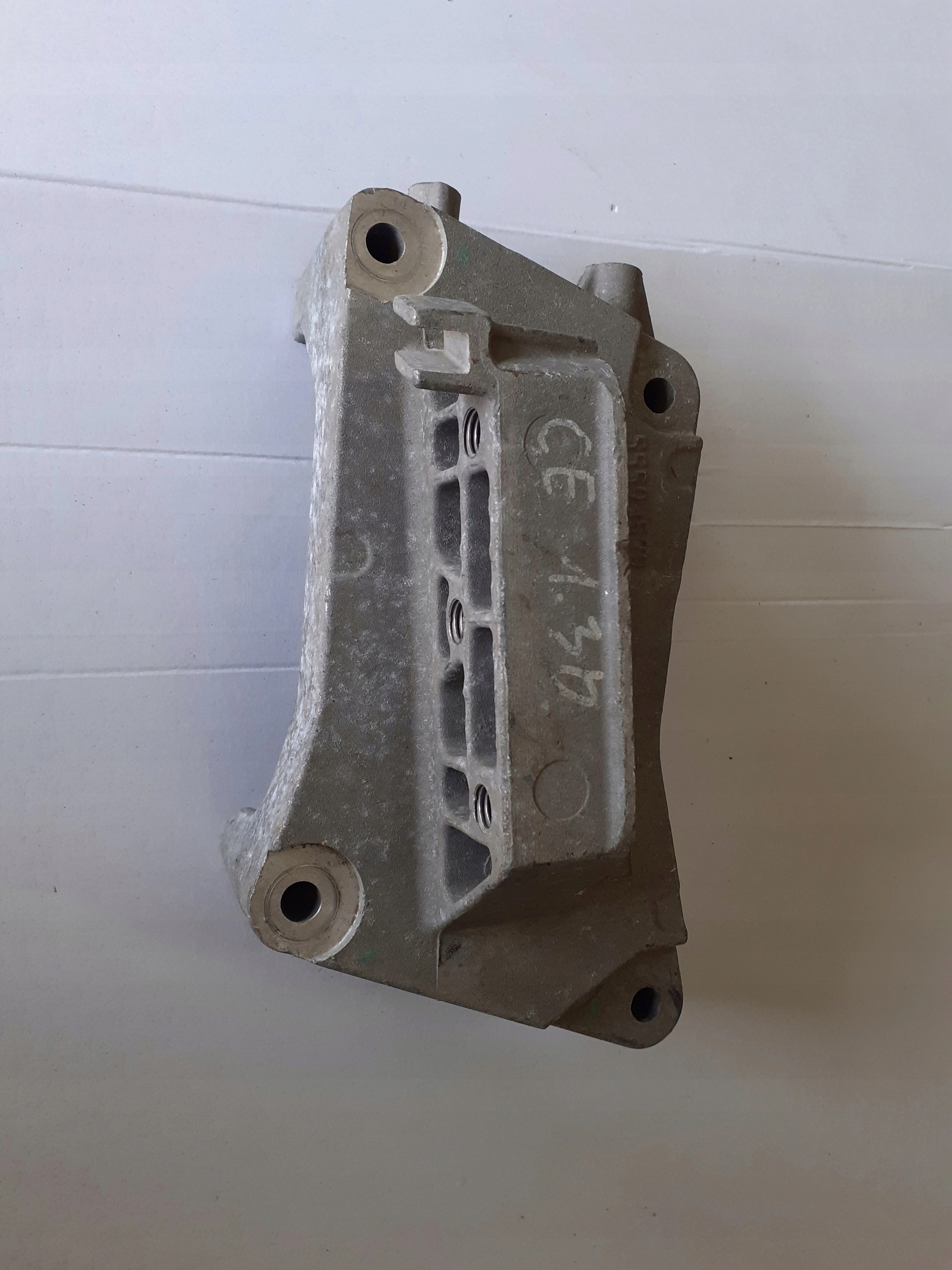 holder engine mount 55593579 CORSA E 1.3 CDTI