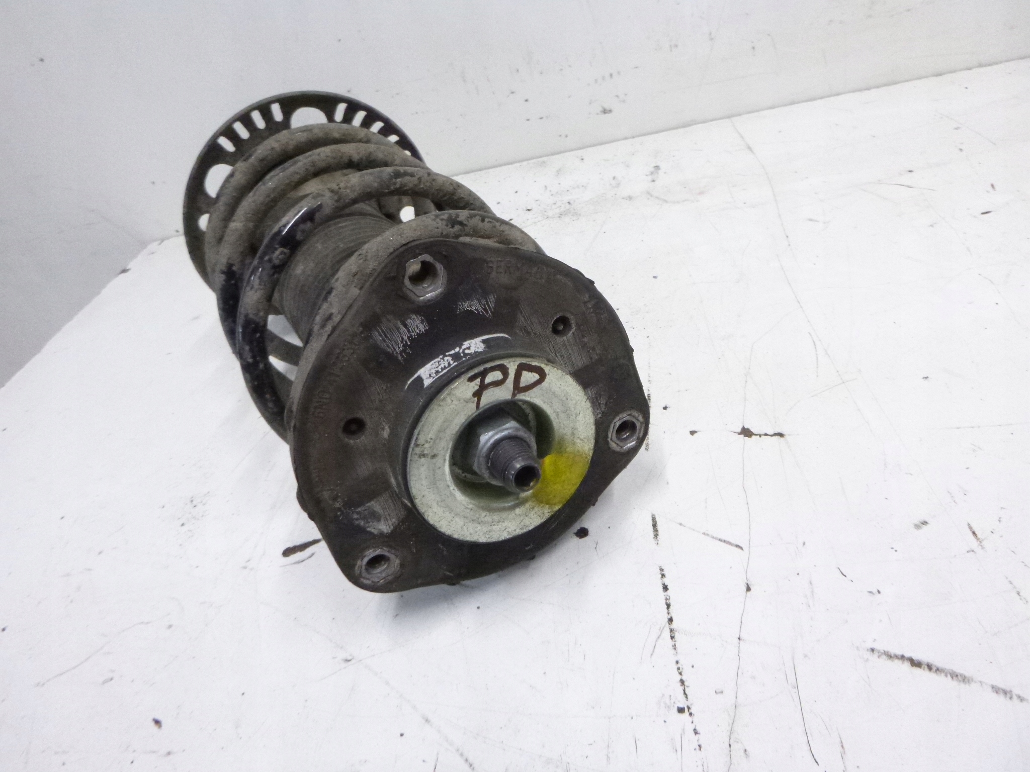 shock absorber front right Volkswagen Polo 9N3 1.4 TDI 2008r.