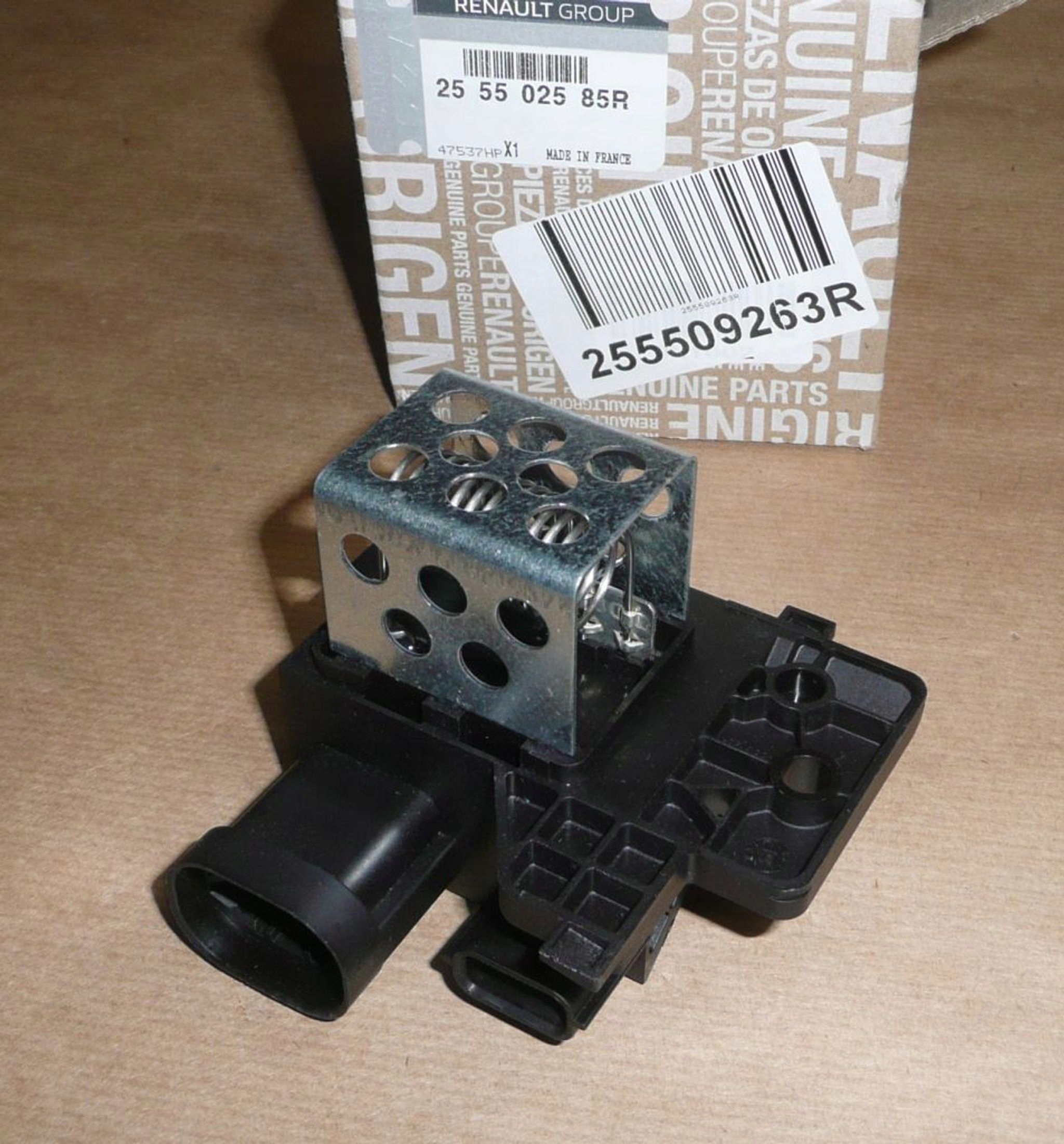 Odpor Ventilátoru R Clio IV 255509263R