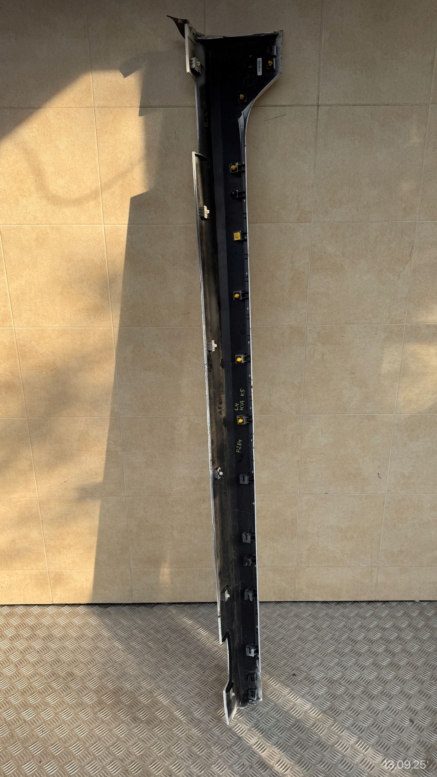 moulding threshold left KIA STINGER 87753-L3000