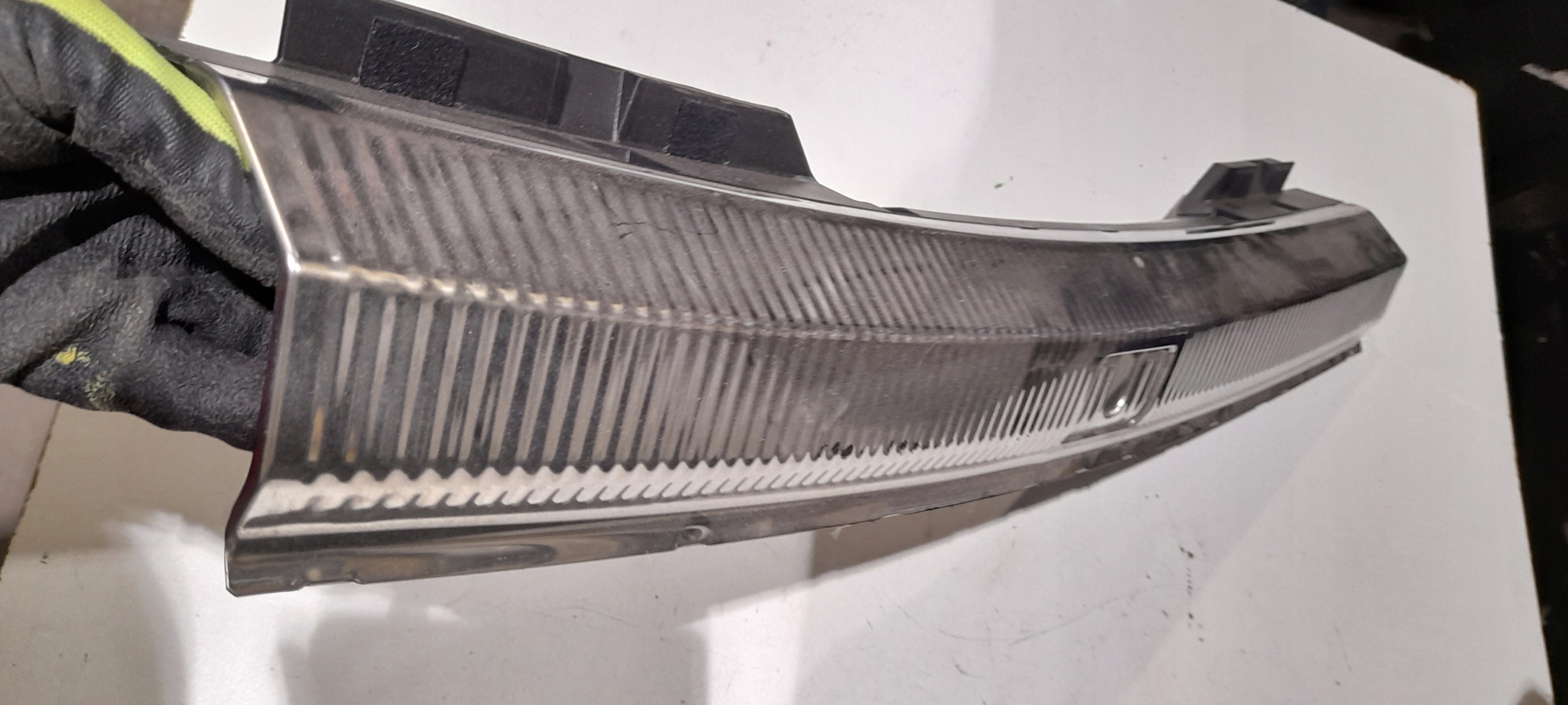 cap threshold AUDI A4 8K9864483C