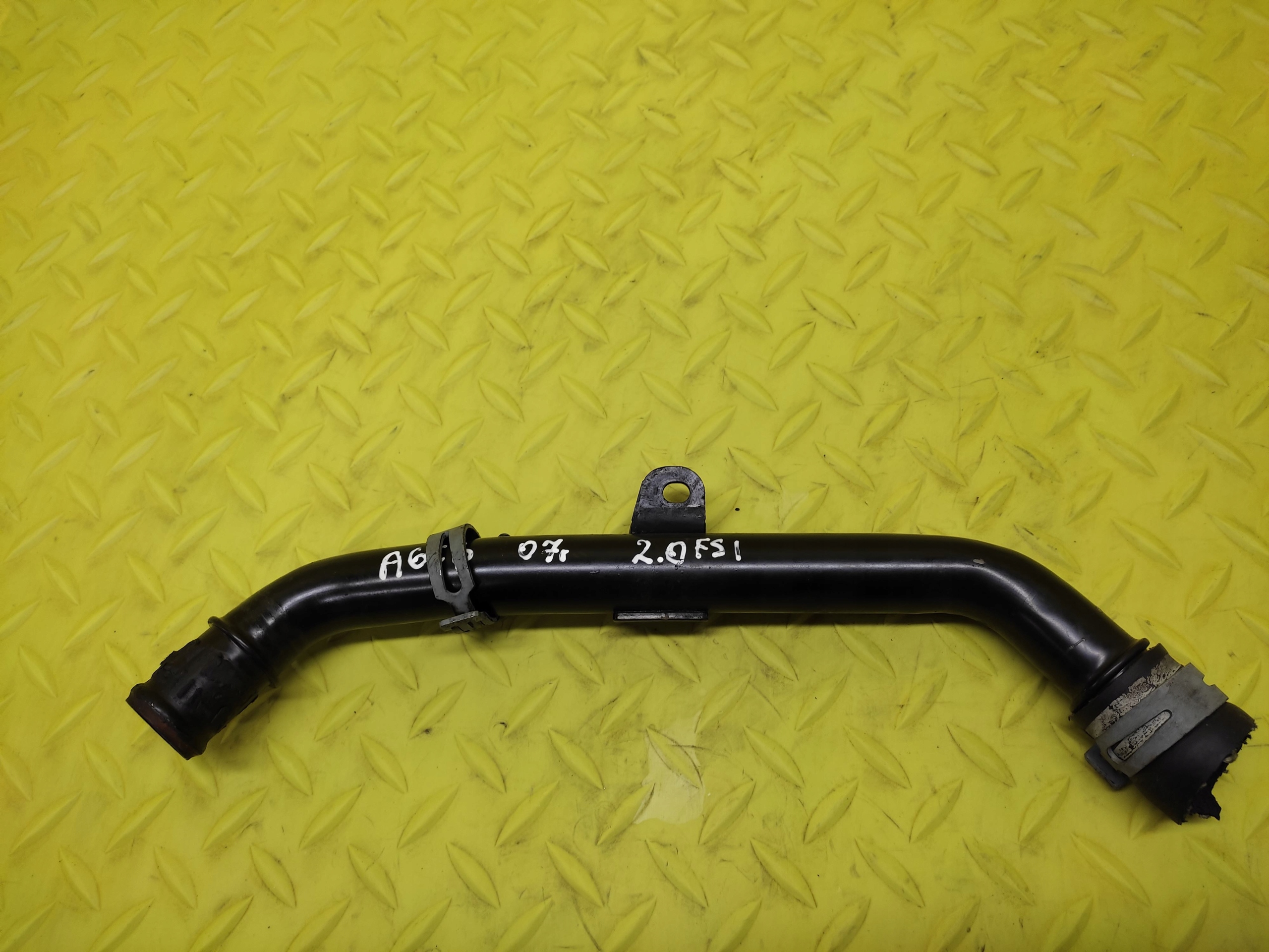 AUDI A6 C6 2.0 FSI prijenos vode 06D121065L