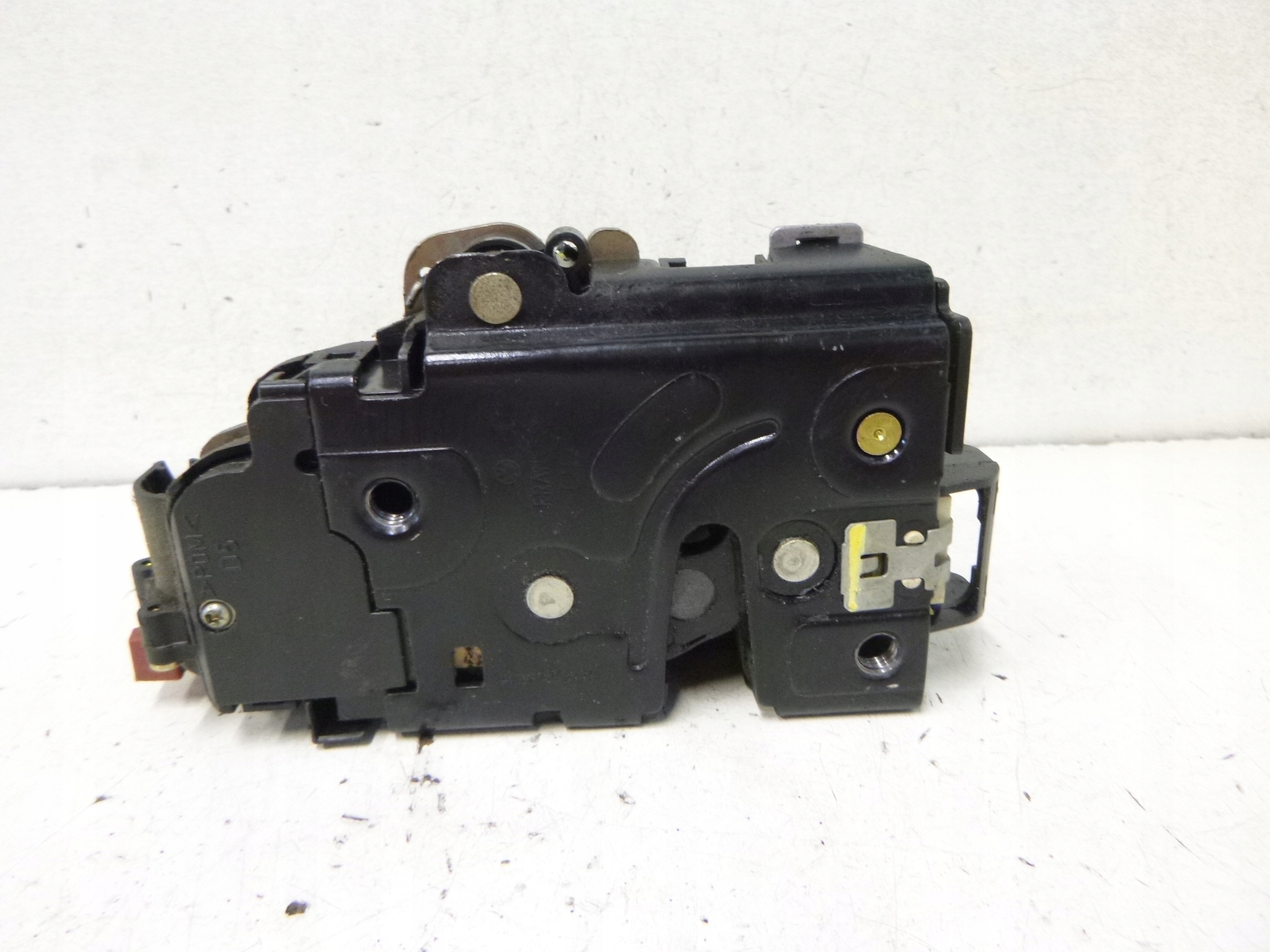 lock door front right Volkswagen Golf V 5D 04r.