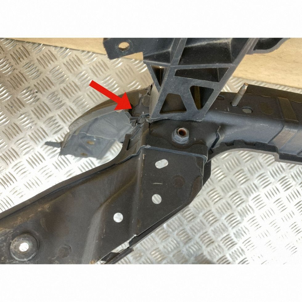 support panel for radiators pillar iron upper FORD MUSTANG VI MK6 LIFT 2018-2023
