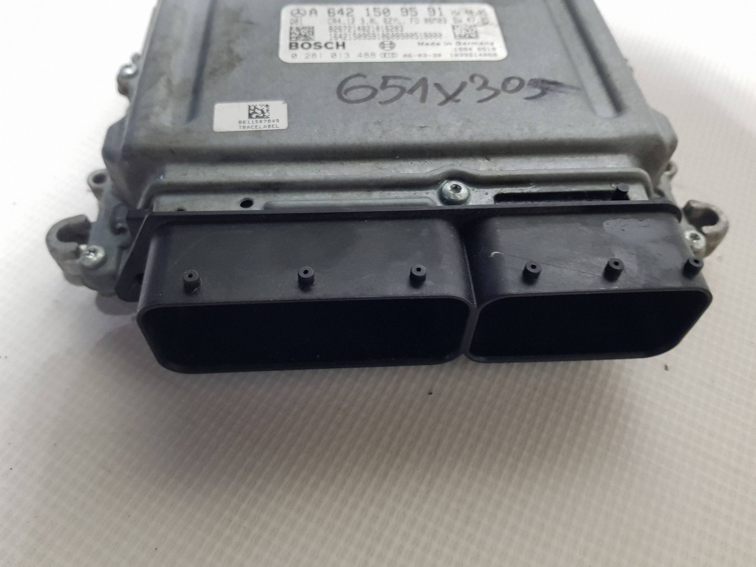 control unit computer of the engine Mercedes ML W164 3.0 cdi v6 a6421509591