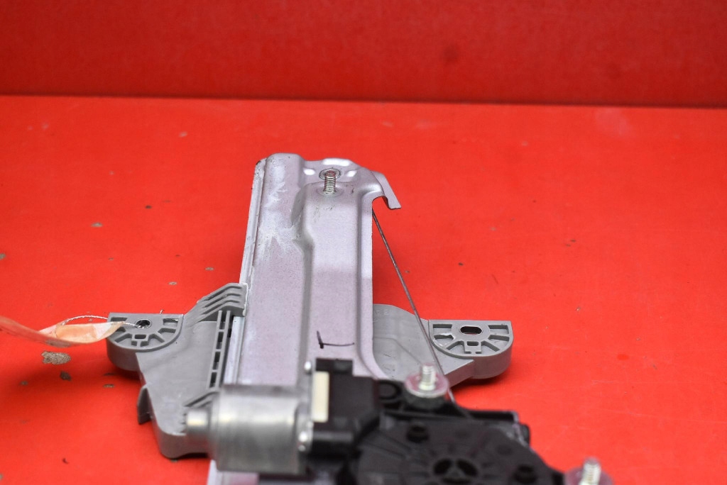 window regulator left rear part 82450R2000 KIA SPORTAGE 5 V 21-25
