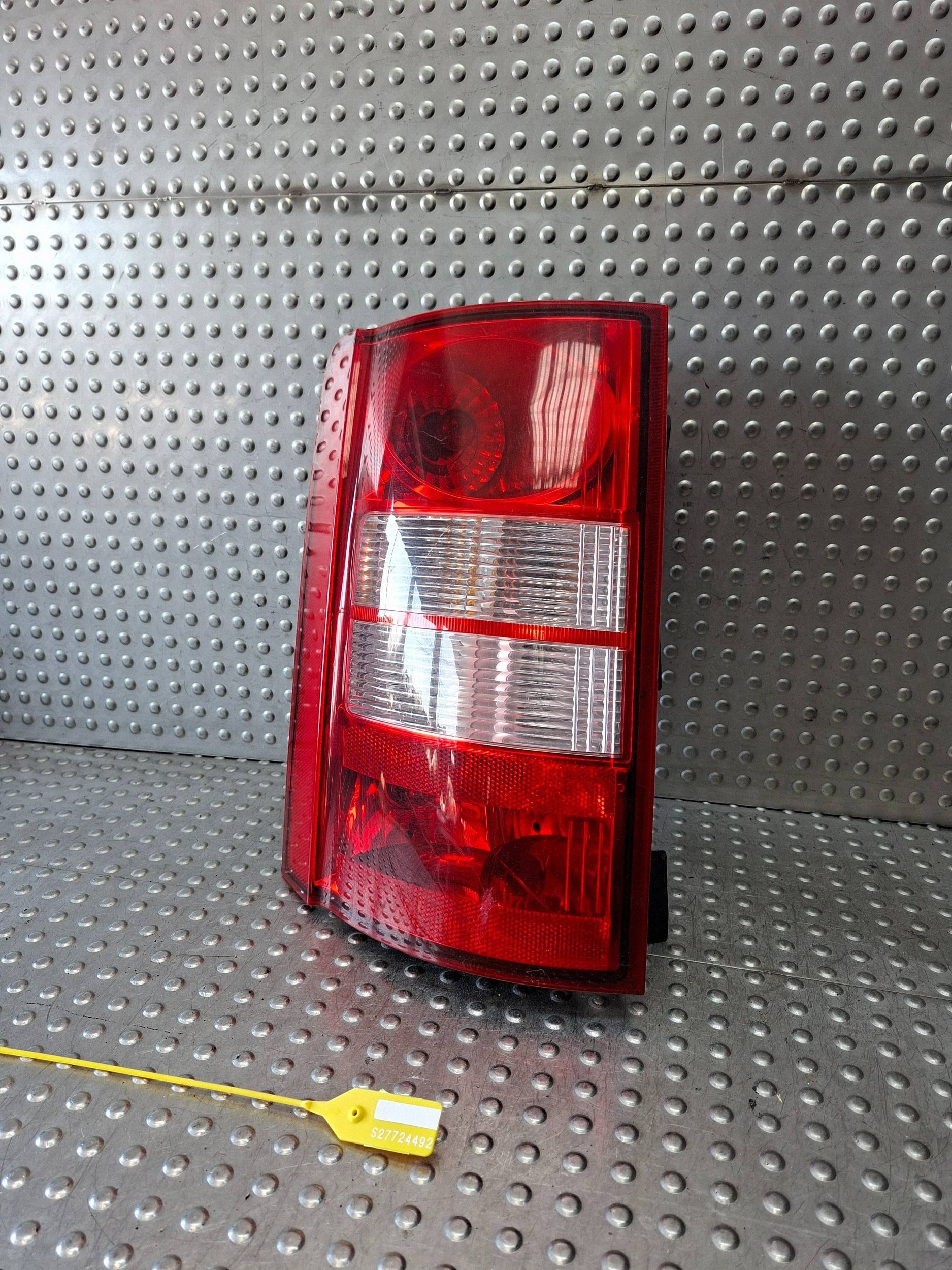 light rear part left CHRYSLER GRAND VOYAGER 08- EU 05113203AA