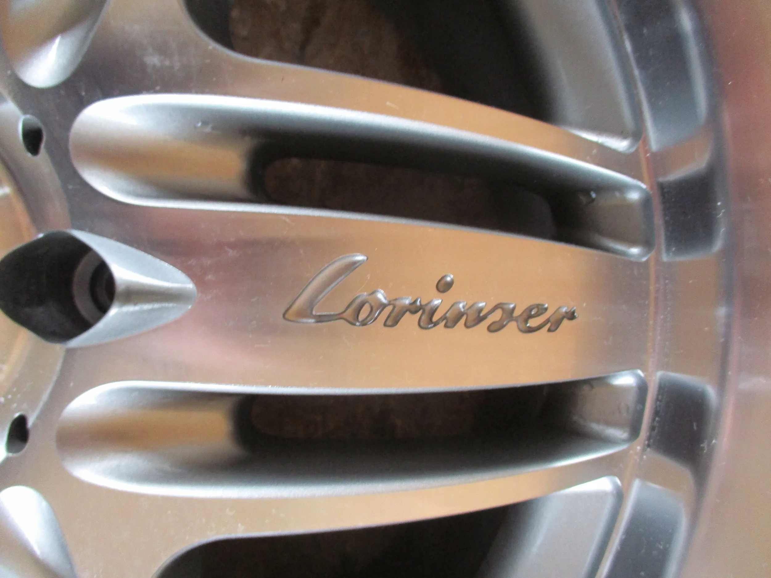 disk hliníkový LORINSER RS9 9Jx18 ET52 5x112