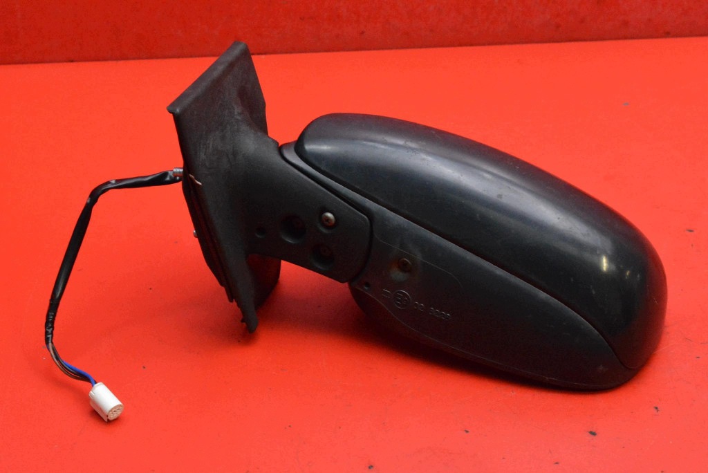 mirror left black, EU 026228 TOYOTA YARIS 2 II LIFT 09-12 5 PIN