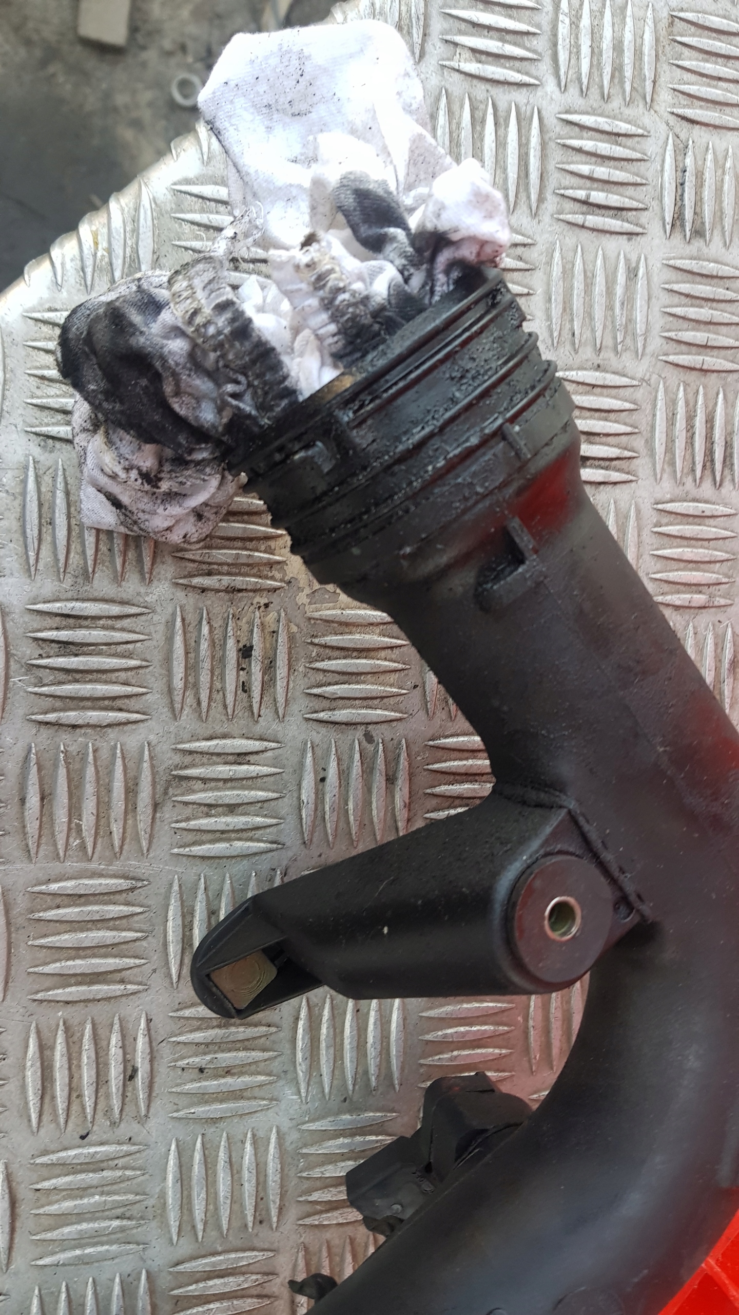 AUDI A4 B6 1.9 TDI pipe air hose 8E0145762