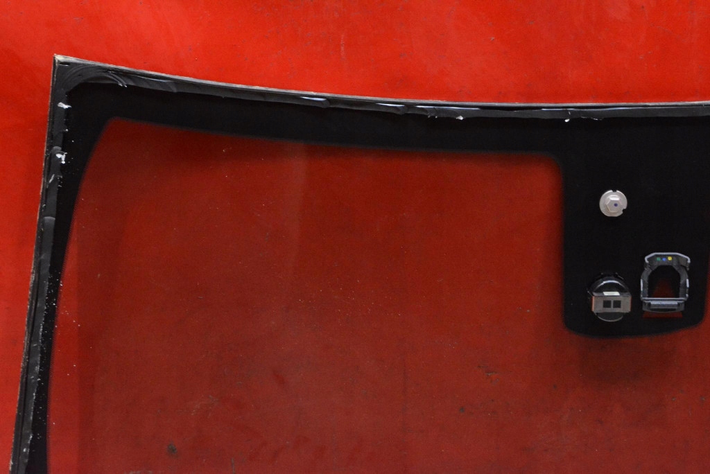 Vitre pare brise Avant de fer JEEP GRAND CHEROKEE 4 IV WK2 LIFT 13-21