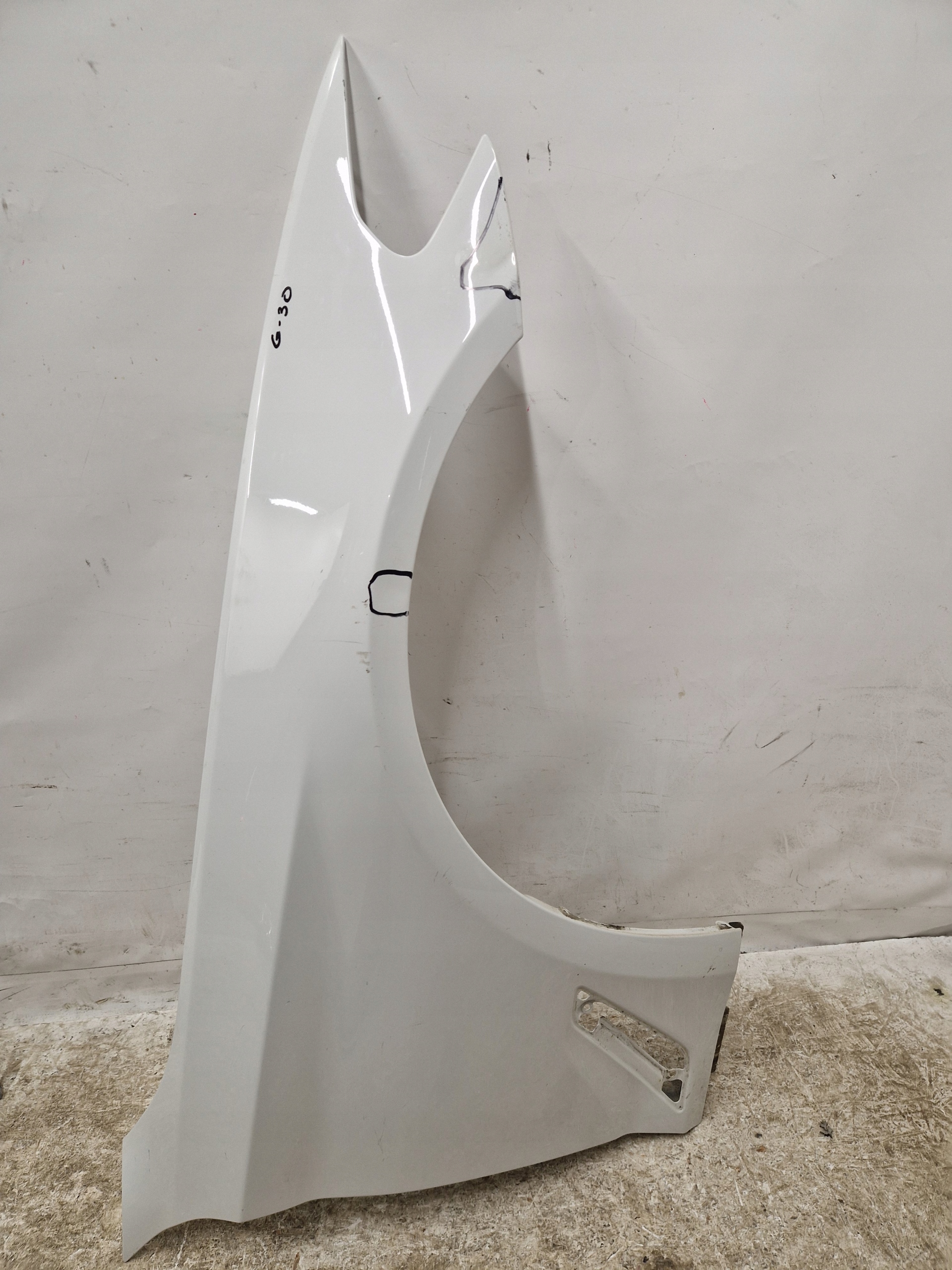 BŁOTNIK PRZÓD PRZEDNI BMW 5 G30 G31 PRAWY